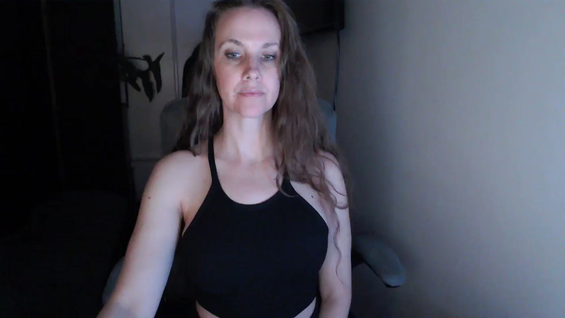 Gallery image thumbnail from LoVe_On__'s myfreecams stream on, 02/16/2025, 13:09 image 12 of 20