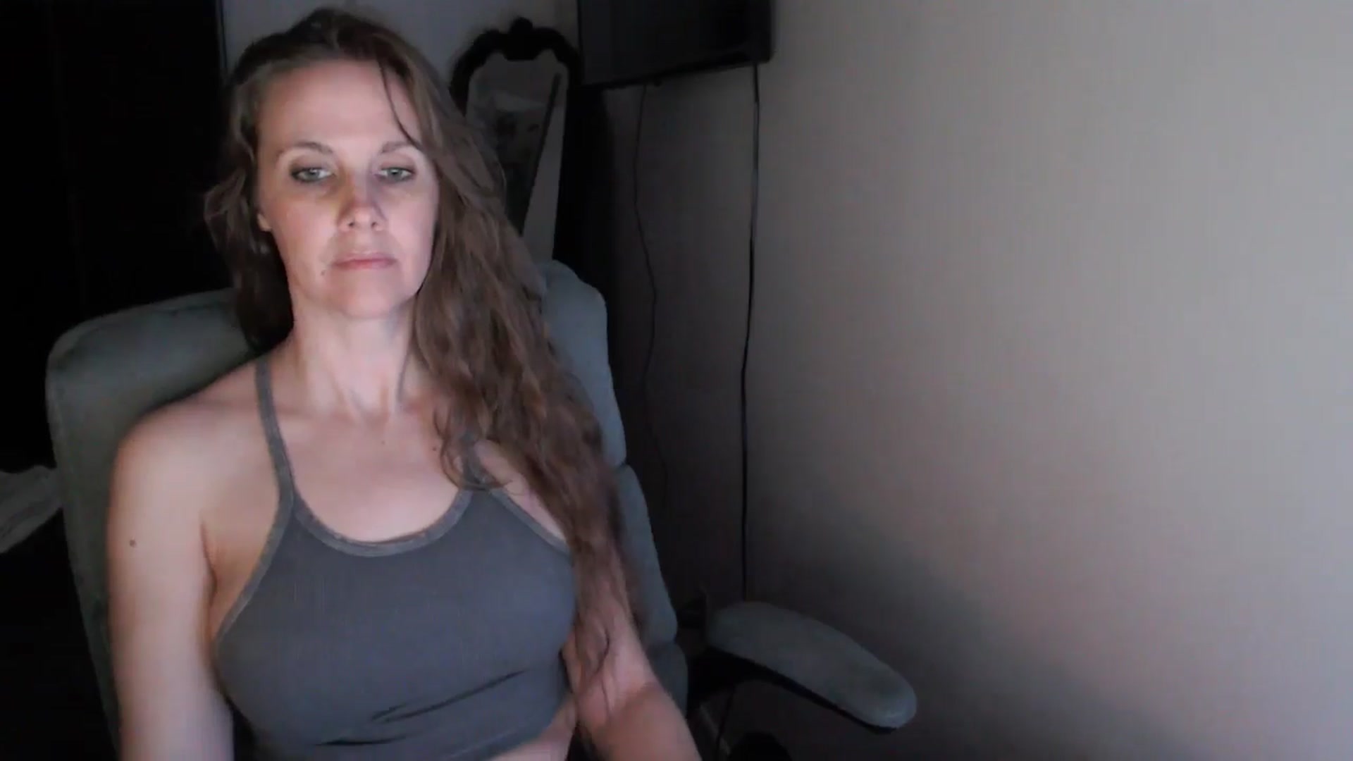 Gallery image thumbnail from LoVe_On__'s myfreecams stream on, 03/09/2025, 13:38 image 18 of 20
