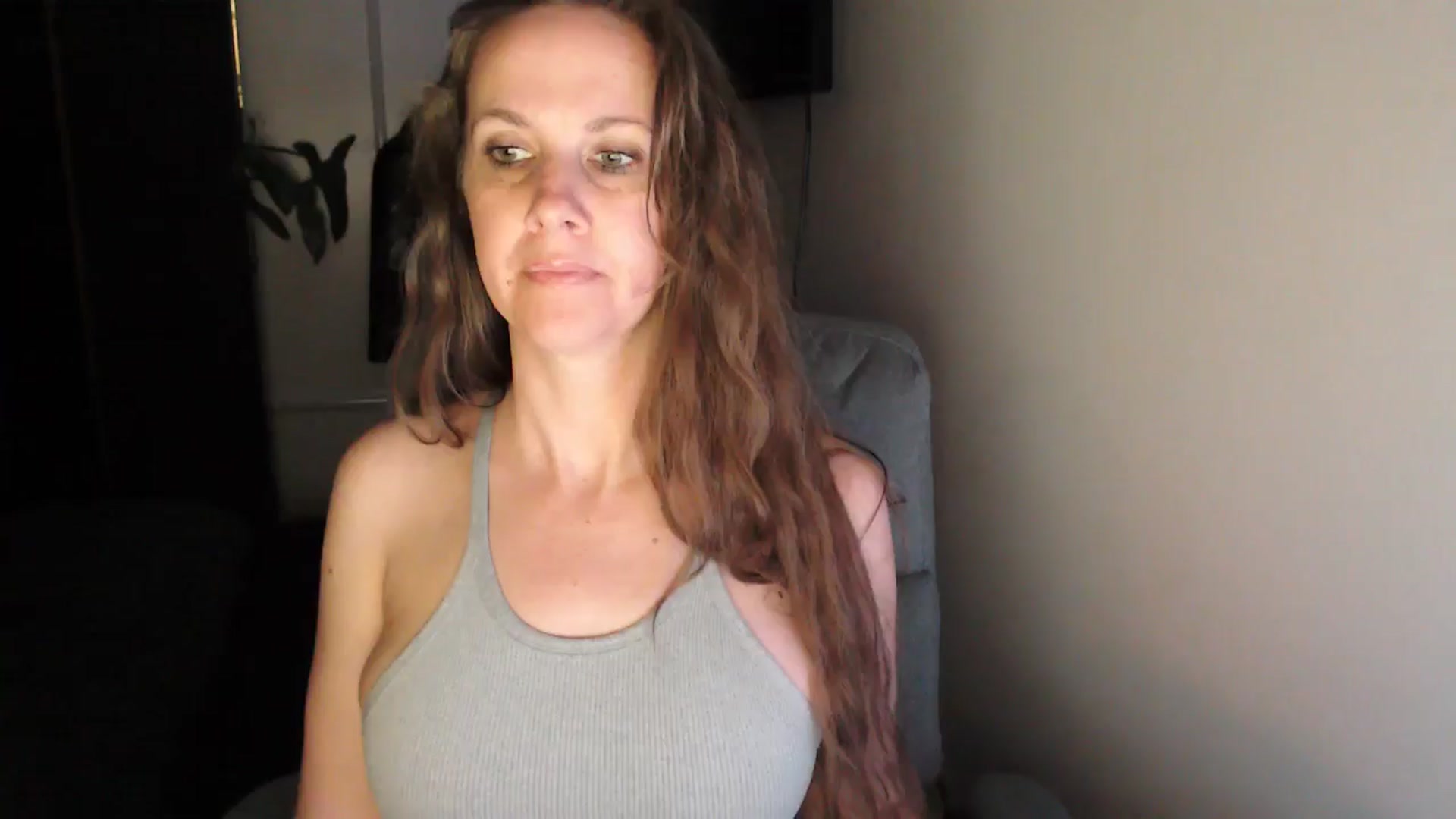 Gallery image thumbnail from LoVe_On__'s myfreecams stream on, 04/21/2025, 12:37 image 1 of 20