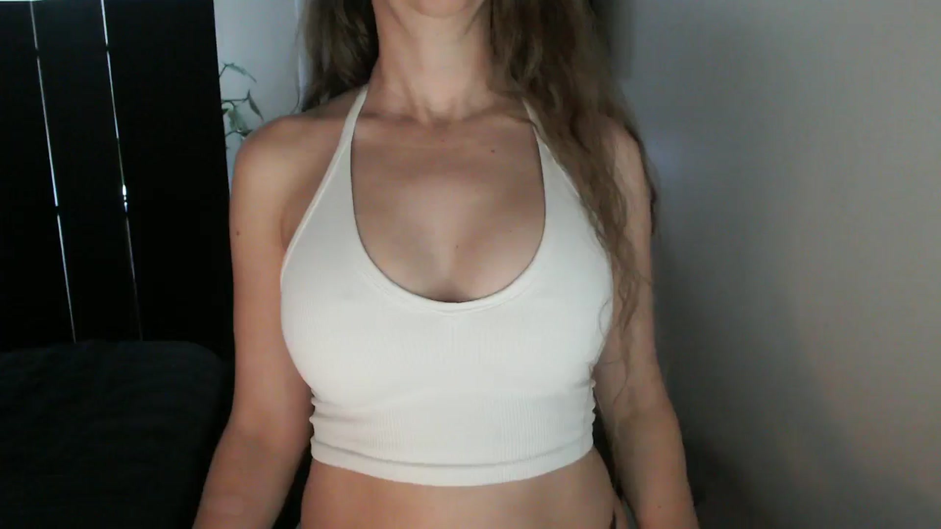 Gallery image thumbnail from LoVe_On__'s myfreecams stream on, 09/01/2025, 15:01 image 10 of 20