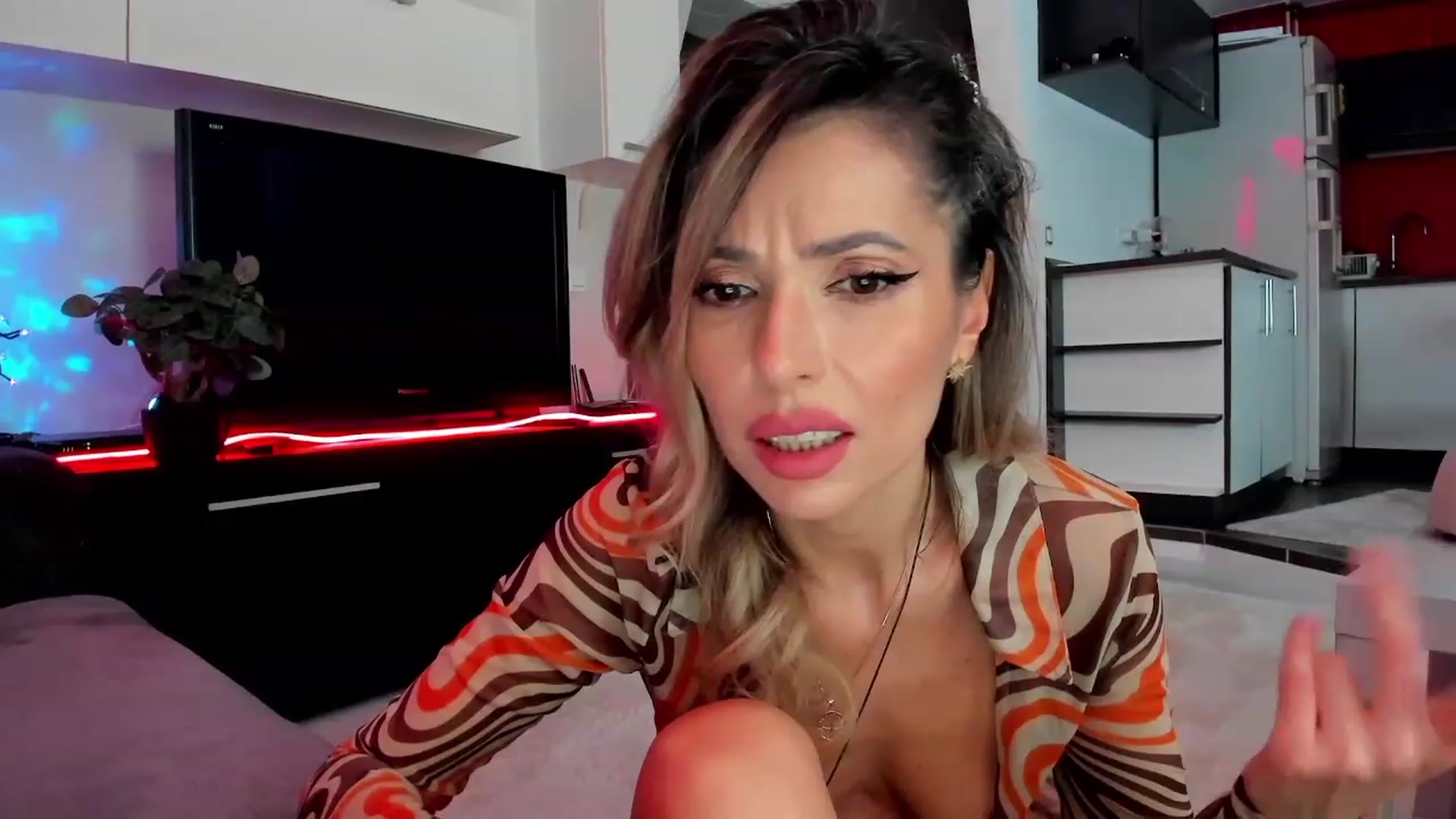 Gallery image thumbnail from LobsterButt's myfreecams stream on, 03/15/2024, 24:04 image 7 of 20