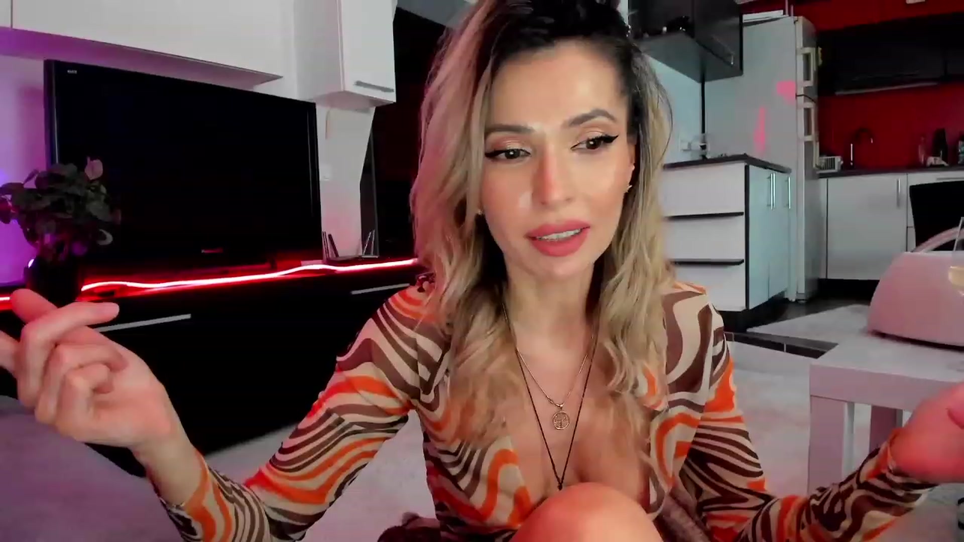 Gallery image thumbnail from LobsterButt's myfreecams stream on, 03/15/2024, 24:04 image 10 of 20
