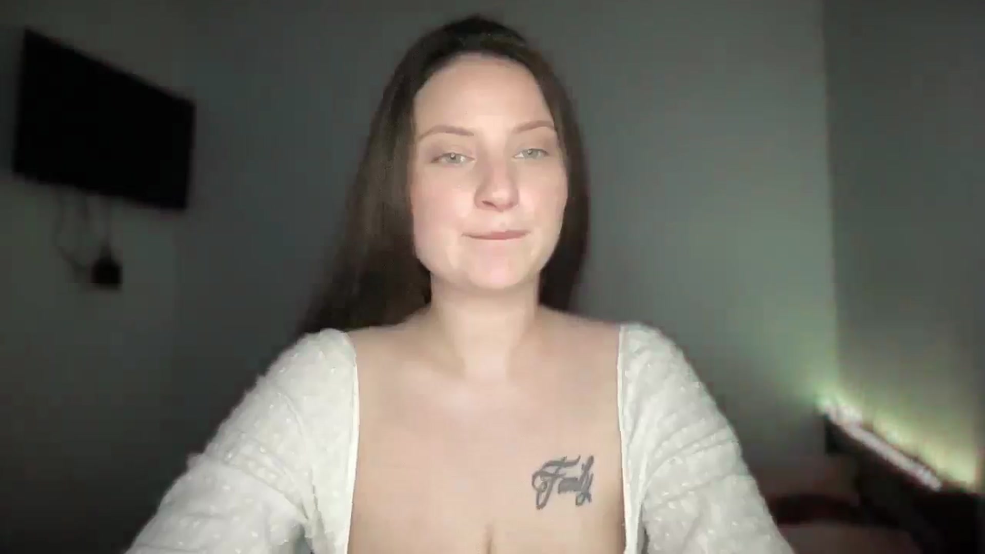 Gallery image thumbnail from LocaAlis's myfreecams stream on, 11/09/2025, 12:30 image 10 of 20