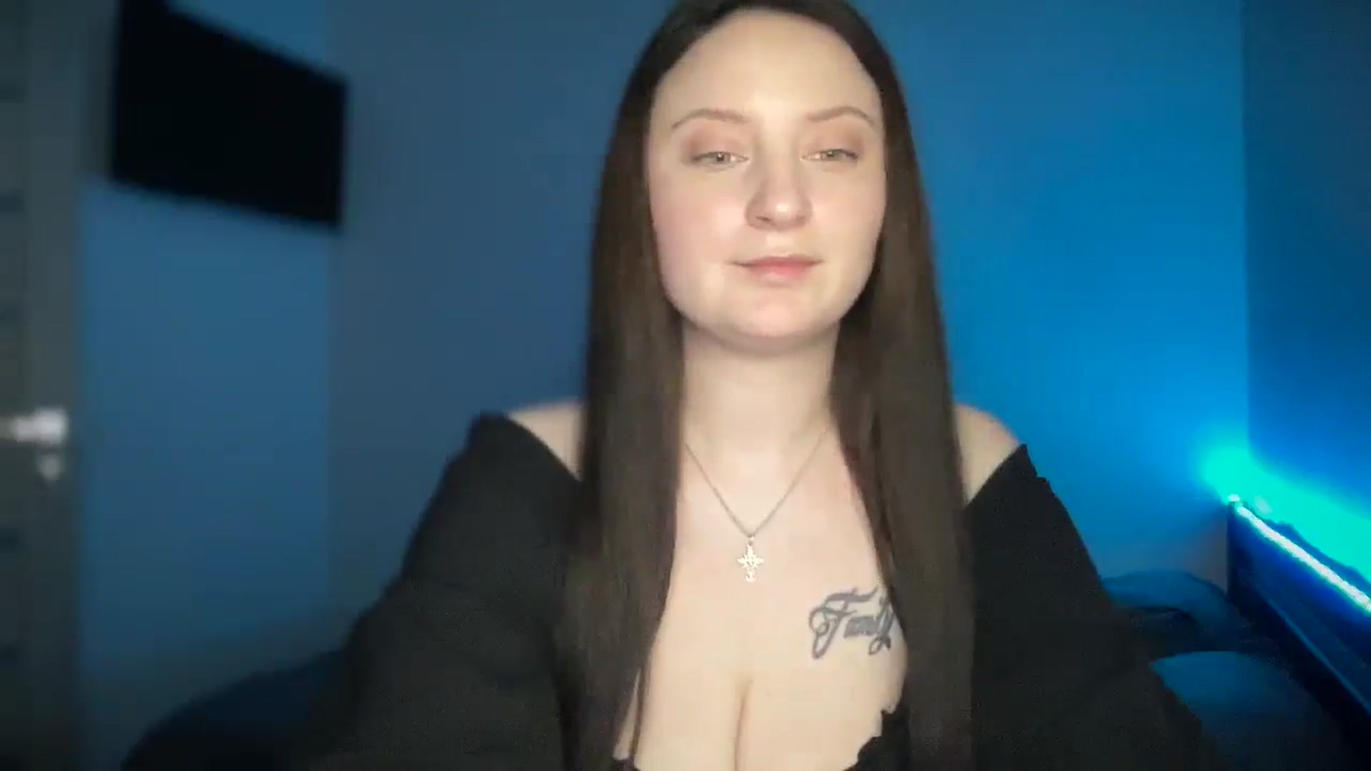 Gallery image thumbnail from LocaAlis's myfreecams stream on, 12/25/2025, 11:54 image 18 of 20
