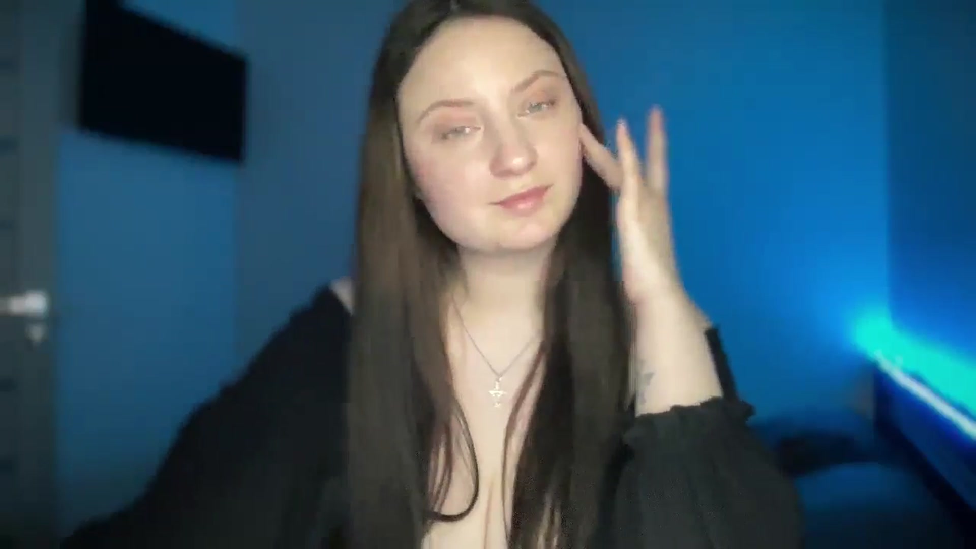 Gallery image thumbnail from LocaAlis's myfreecams stream on, 12/25/2025, 11:54 image 19 of 20