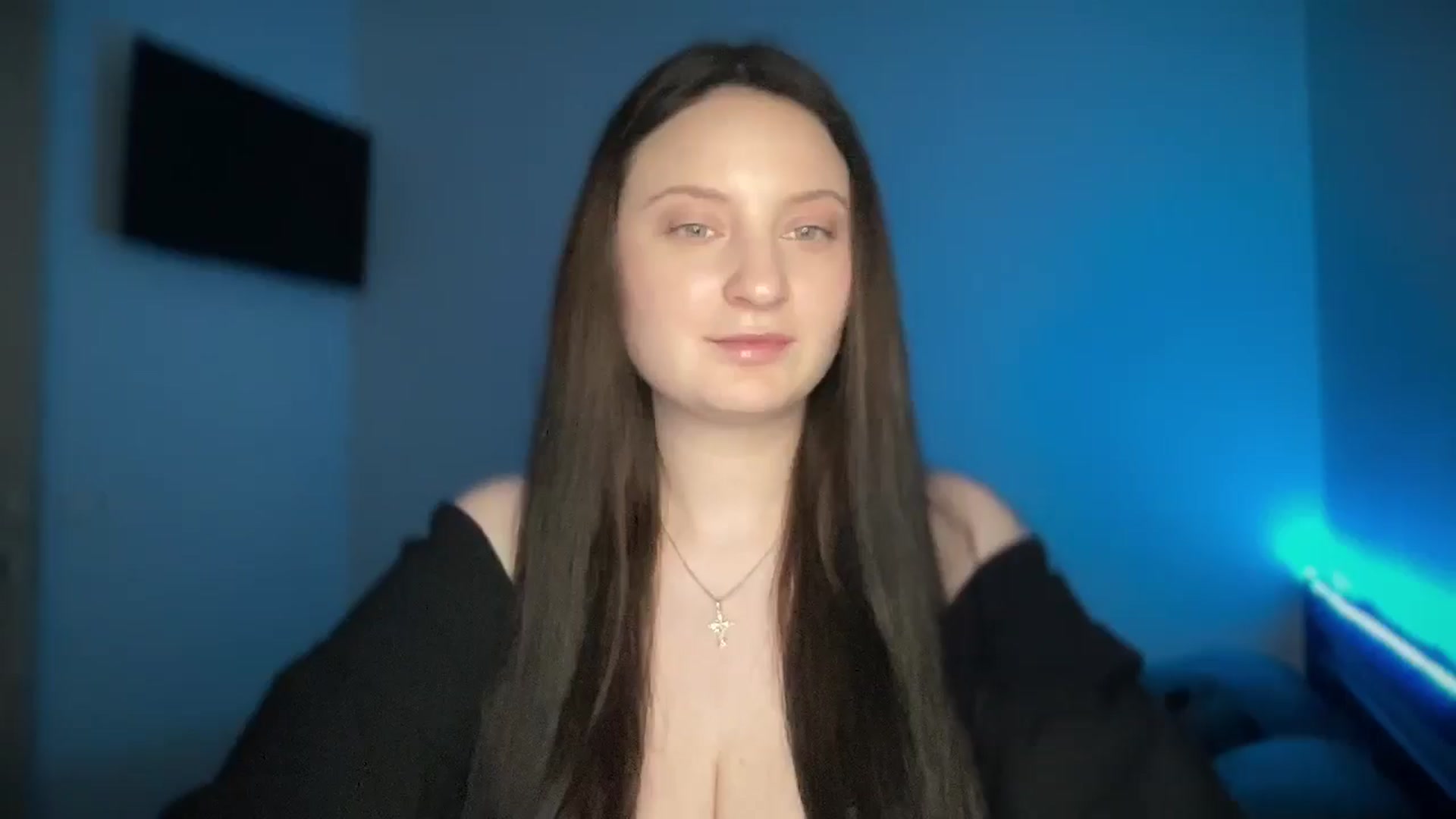 Gallery image thumbnail from LocaAlis's myfreecams stream on, 12/25/2025, 13:29 image 10 of 20