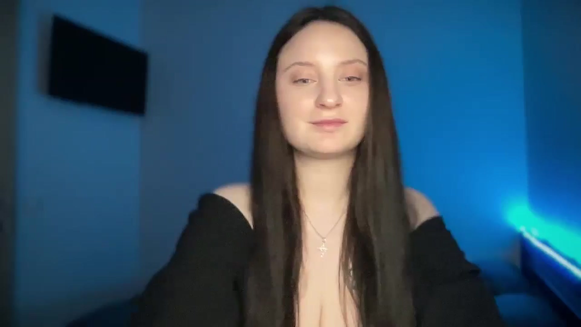 Gallery image thumbnail from LocaAlis's myfreecams stream on, 12/25/2025, 13:29 image 13 of 20