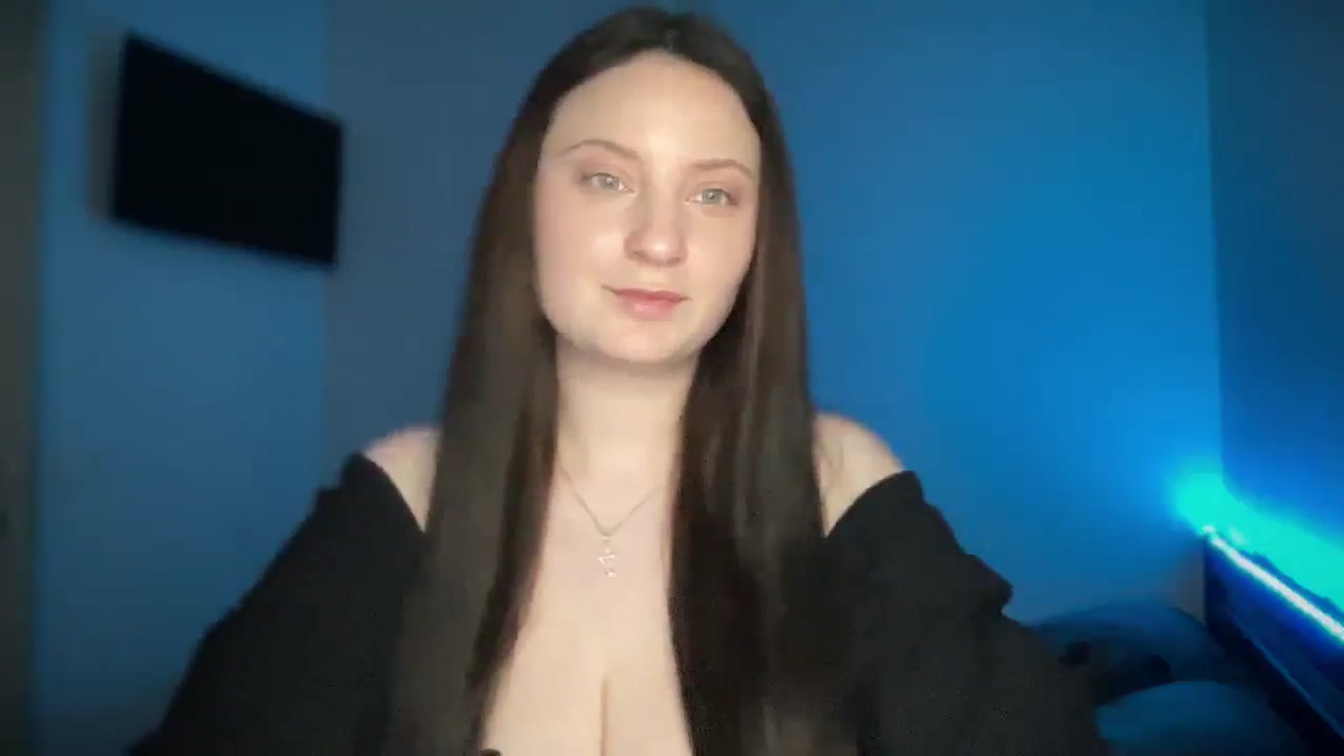 Gallery image thumbnail from LocaAlis's myfreecams stream on, 12/25/2025, 13:29 image 8 of 20