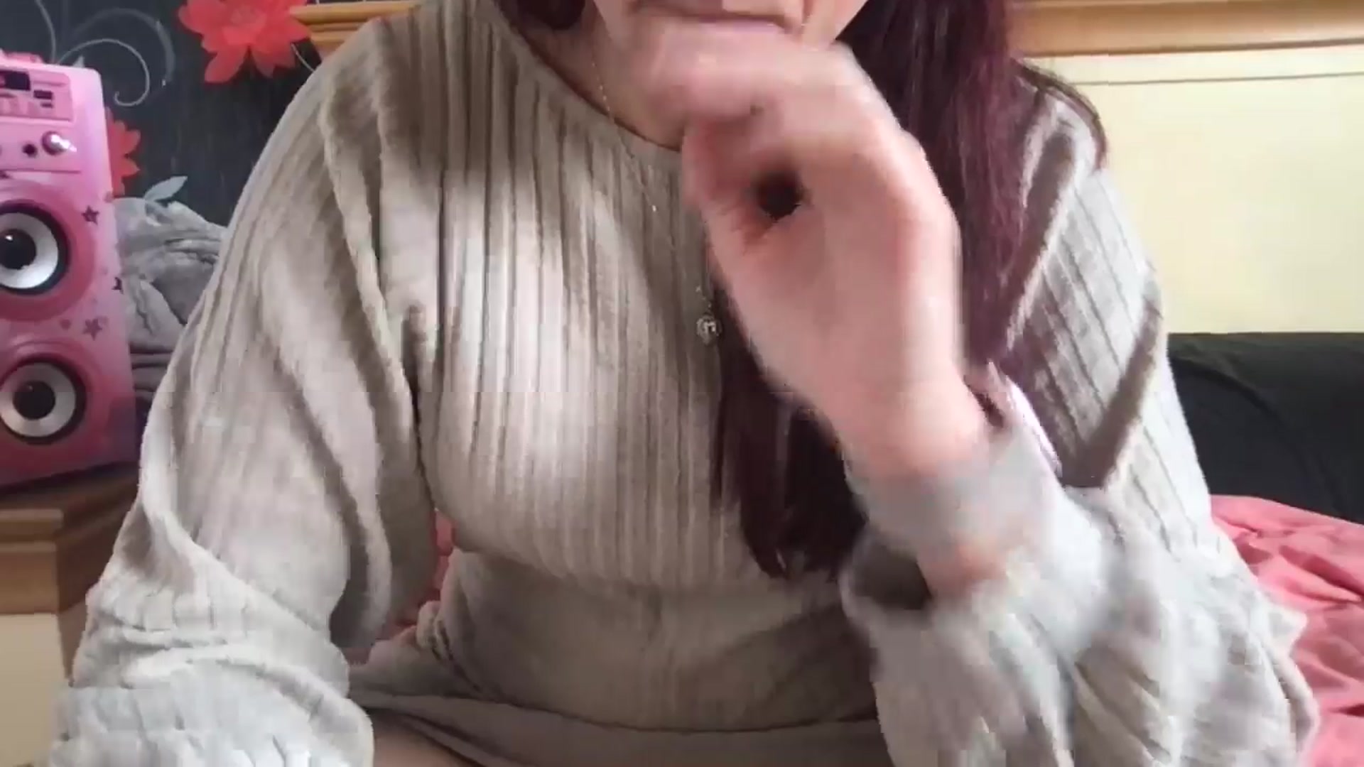 Gallery image thumbnail from Locket1992's myfreecams stream on, 11/18/2025, 12:32 image 7 of 20