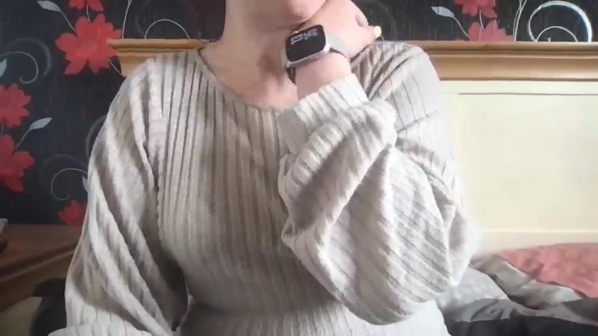 Gallery image thumbnail from Locket1992's myfreecams stream on, 04/16/2026, 12:58 image 15 of 20