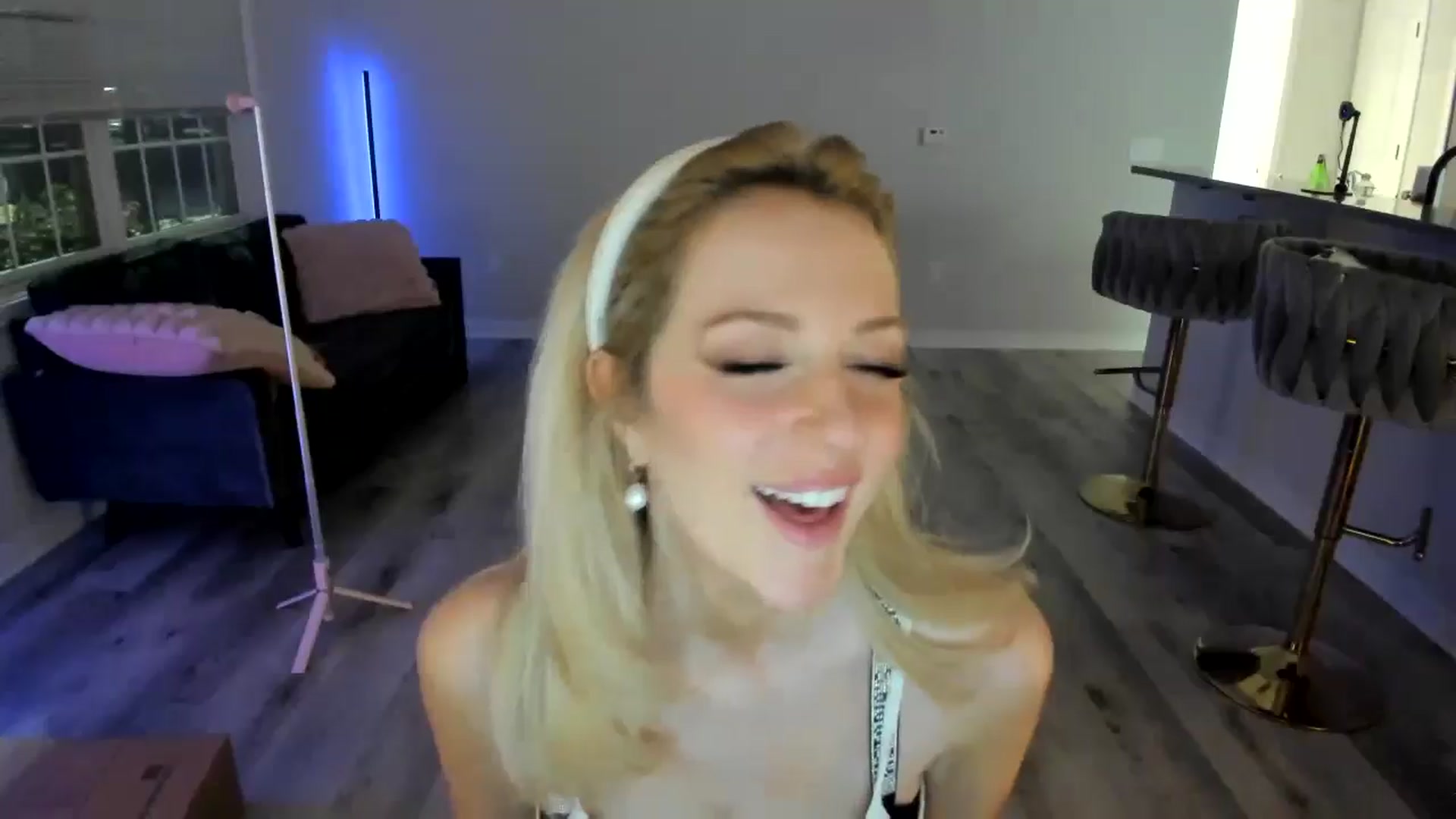 Gallery image thumbnail from Locktober's myfreecams stream on, 10/22/2024, 08:53 image 20 of 20