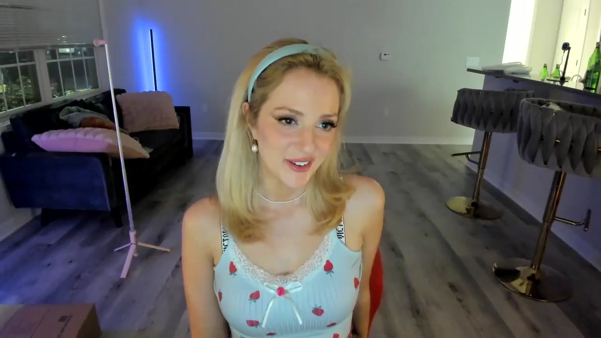 Gallery image thumbnail from Locktober's myfreecams stream on, 10/23/2024, 05:14 image 8 of 20