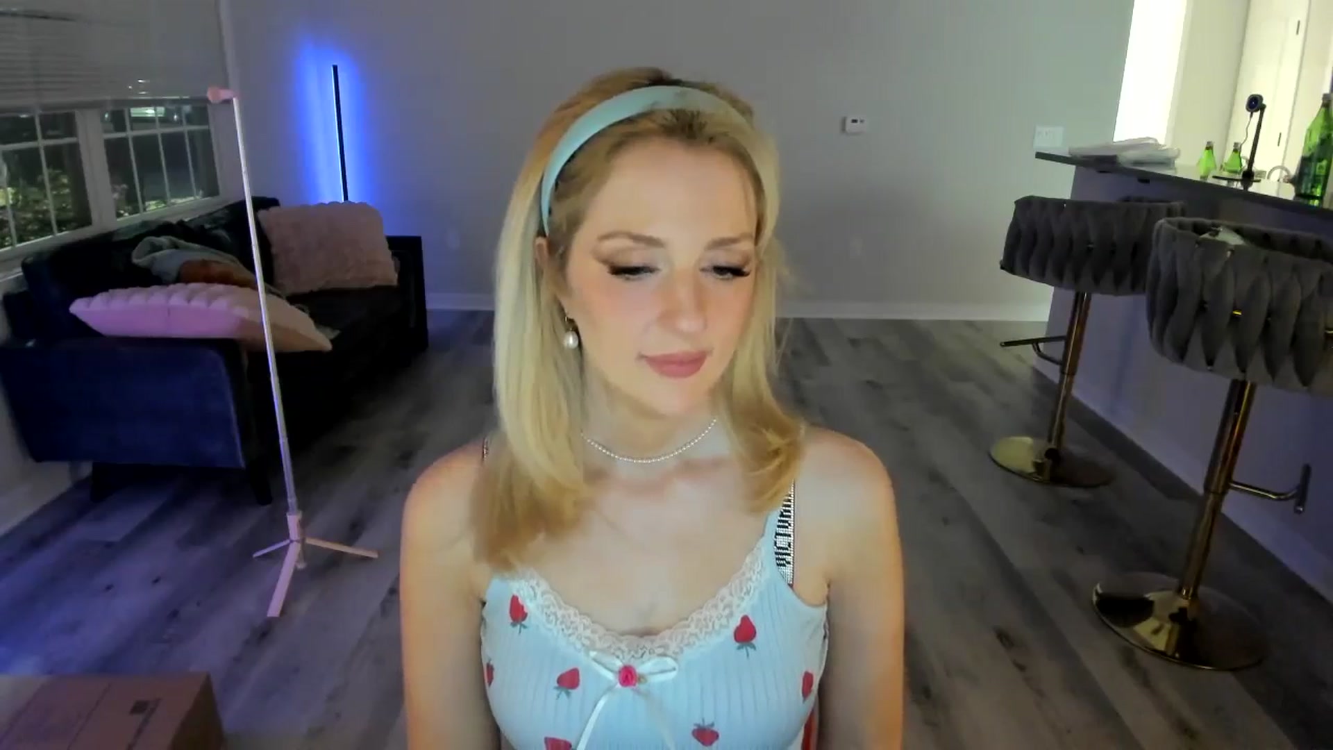 Gallery image thumbnail from Locktober's myfreecams stream on, 10/23/2024, 05:37 image 19 of 20