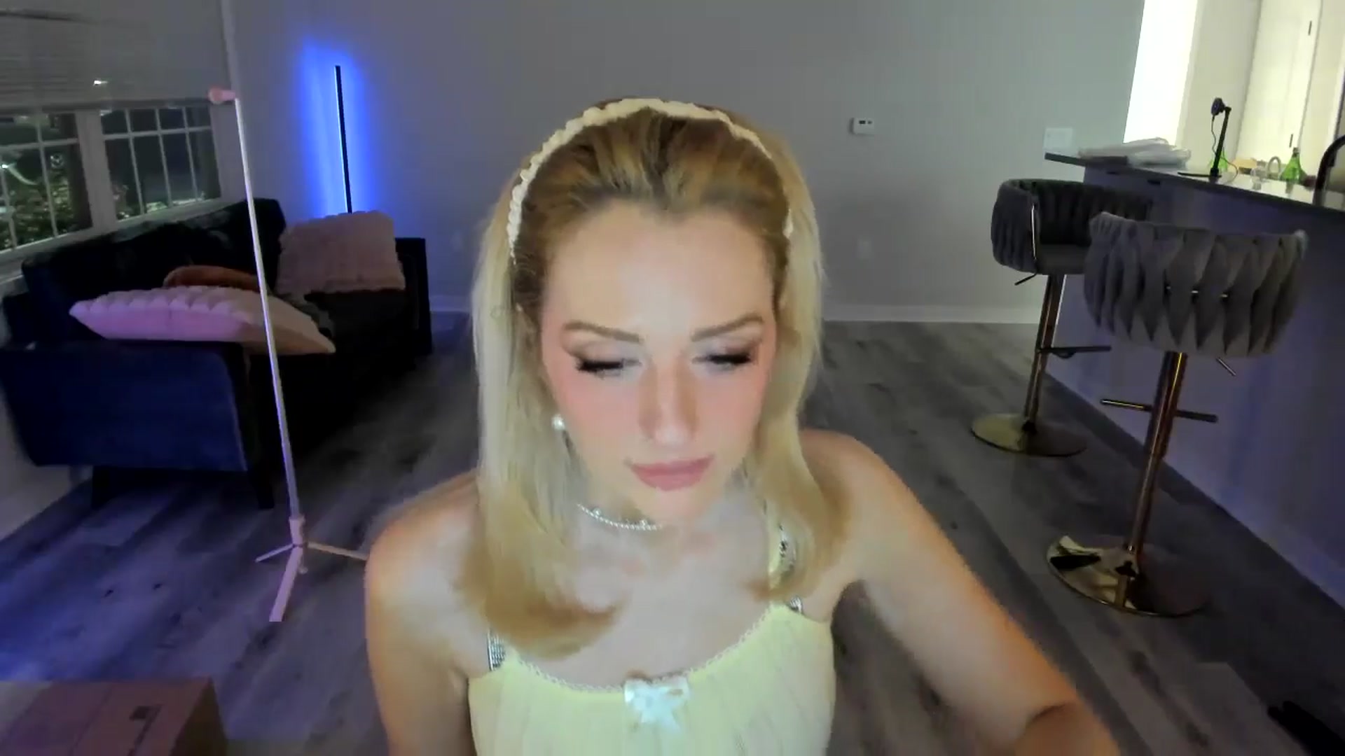 Gallery image thumbnail from Locktober's myfreecams stream on, 10/24/2024, 04:22 image 5 of 20
