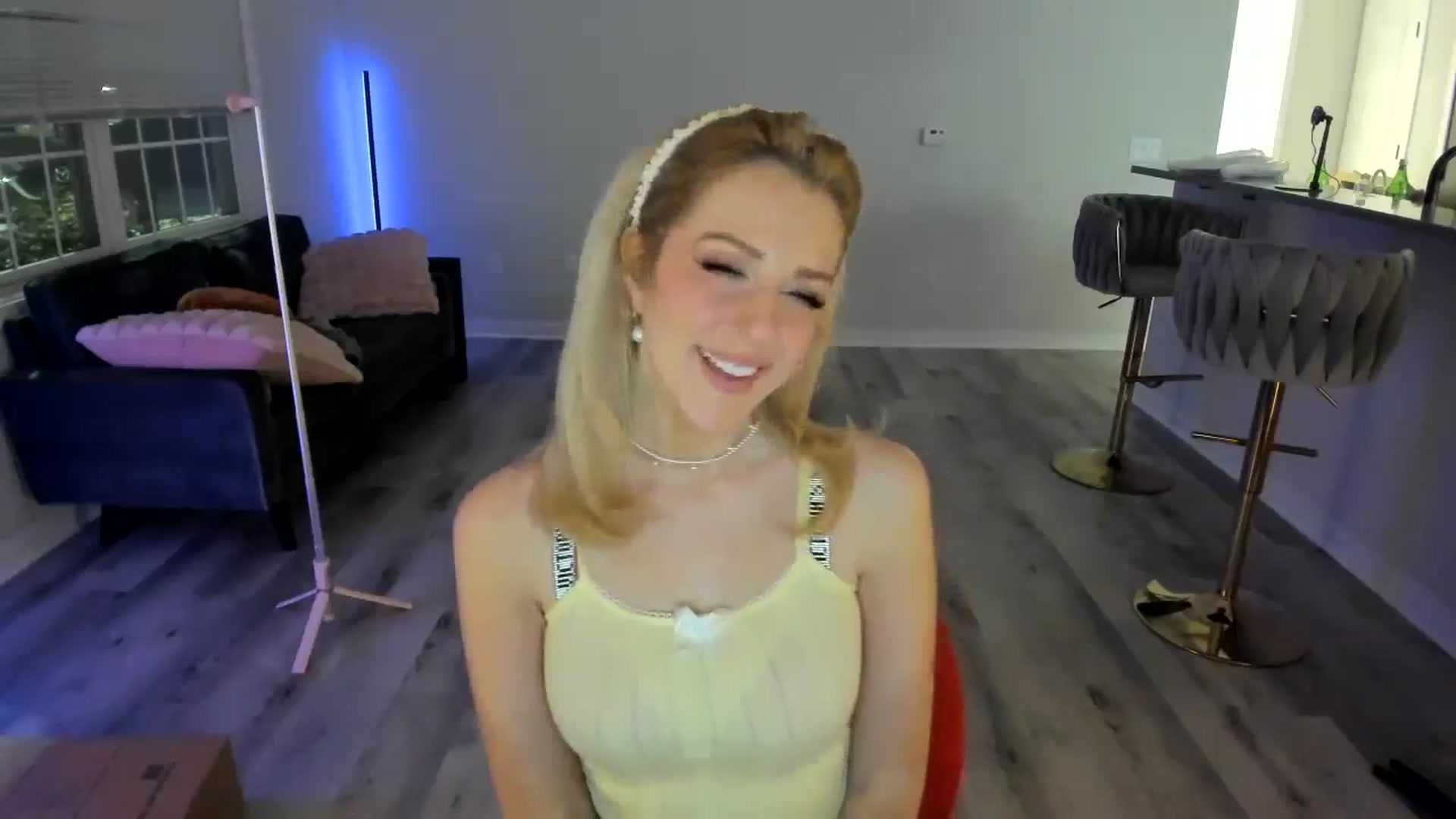 Gallery image thumbnail from Locktober's myfreecams stream on, 10/24/2024, 04:22 image 19 of 20