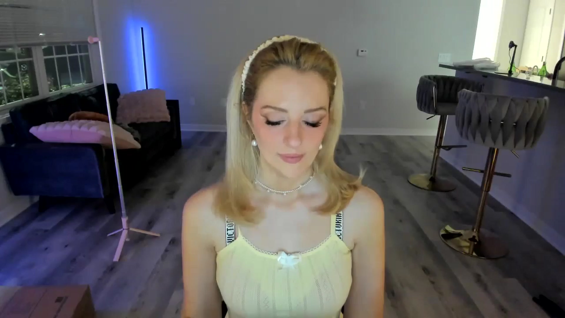 Gallery image thumbnail from Locktober's myfreecams stream on, 10/24/2024, 04:22 image 15 of 20