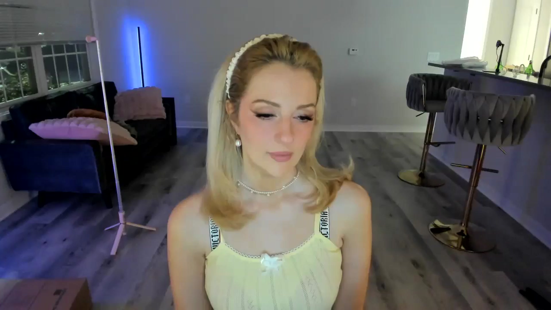Gallery image thumbnail from Locktober's myfreecams stream on, 10/24/2024, 04:22 image 7 of 20