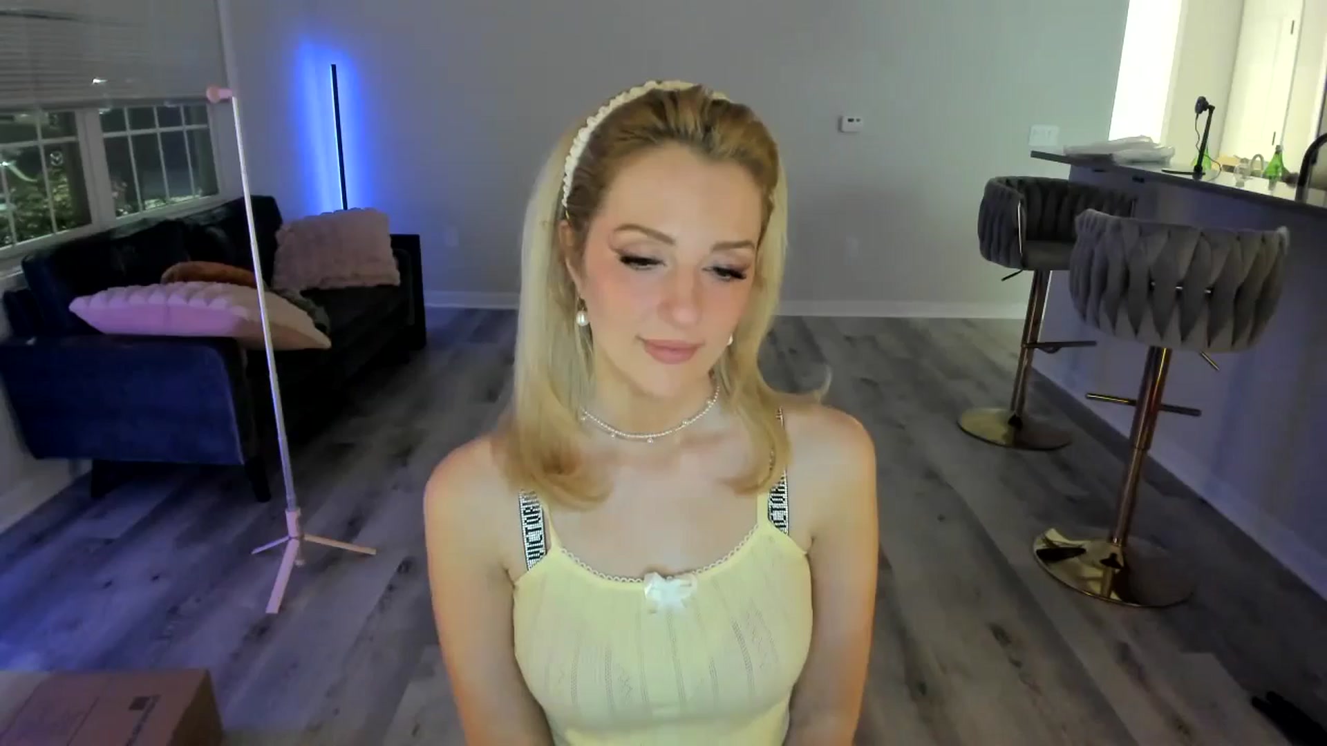 Gallery image thumbnail from Locktober's myfreecams stream on, 10/24/2024, 04:22 image 11 of 20
