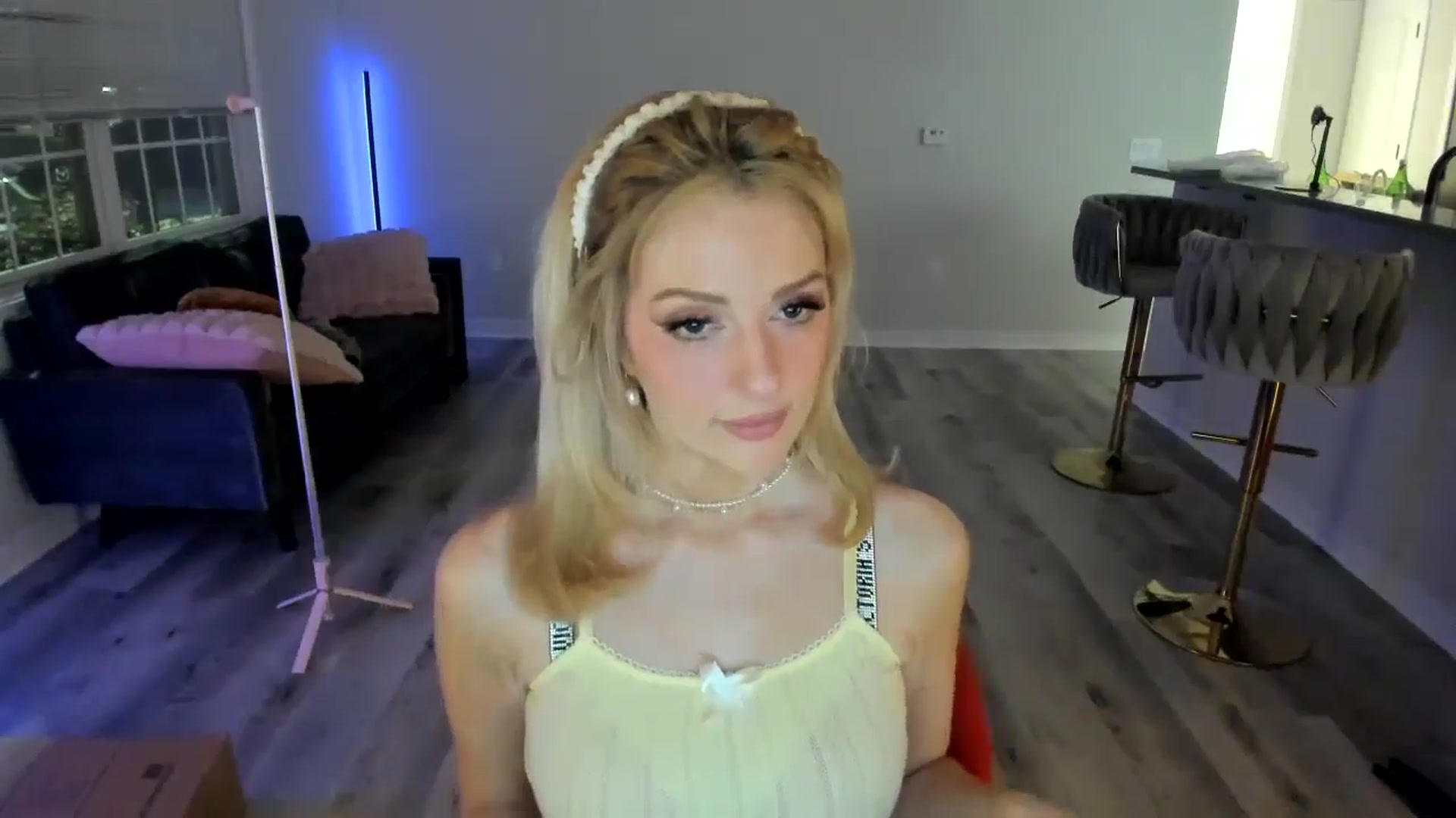 Gallery image thumbnail from Locktober's myfreecams stream on, 10/24/2024, 04:59 image 3 of 20