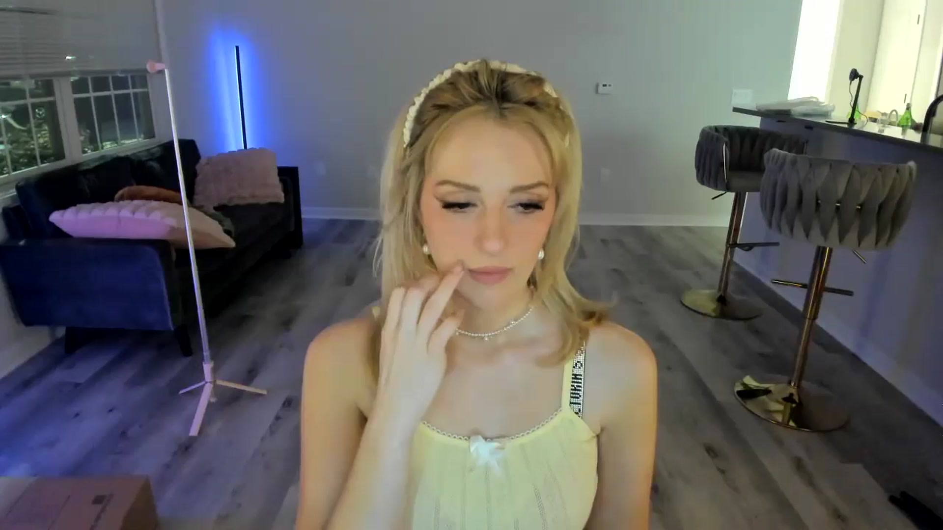 Gallery image thumbnail from Locktober's myfreecams stream on, 10/24/2024, 04:59 image 18 of 20