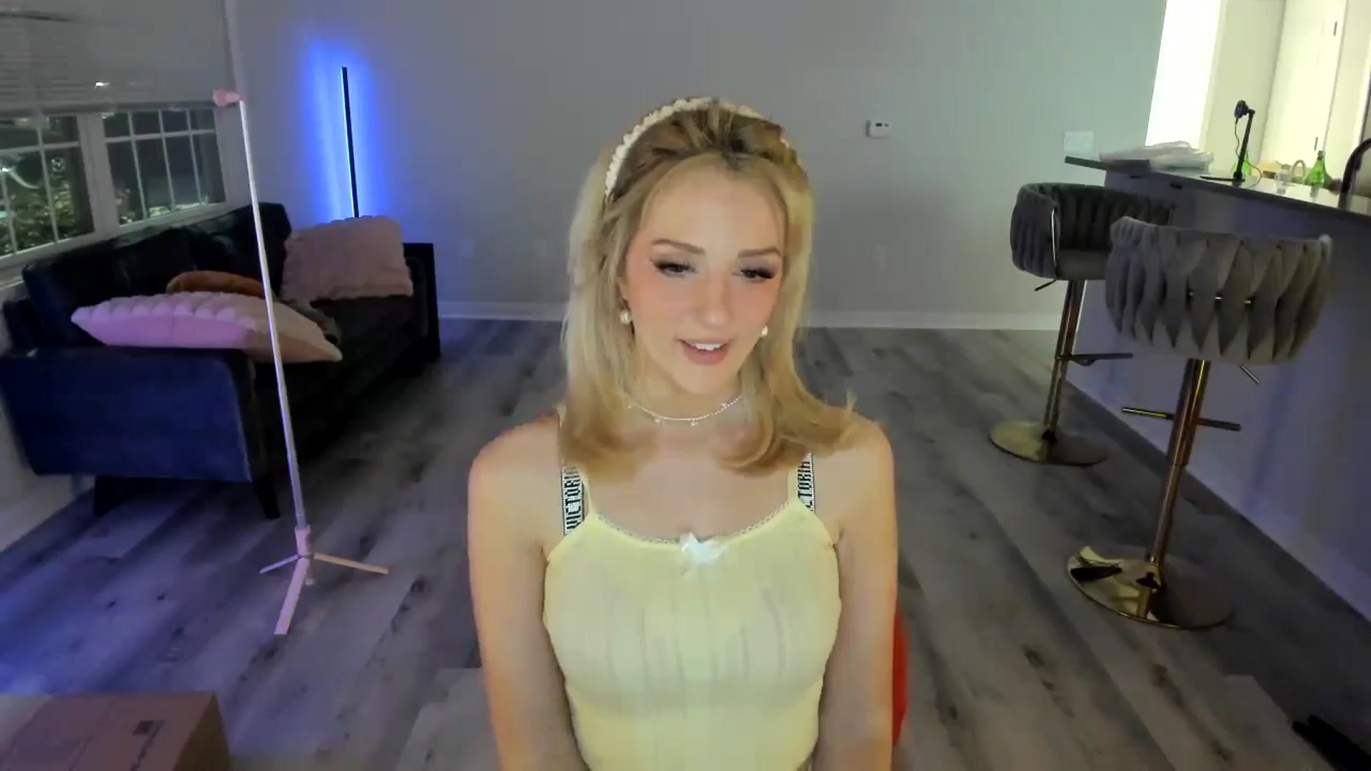 Gallery image thumbnail from Locktober's myfreecams stream on, 10/24/2024, 04:59 image 10 of 20