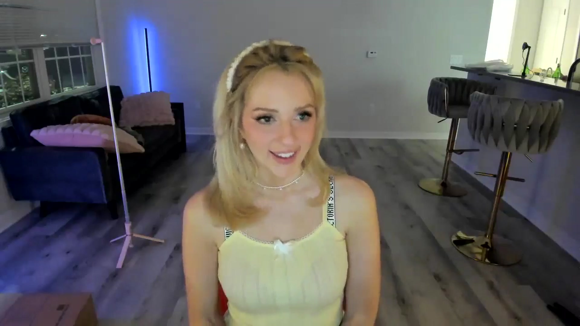 Gallery image thumbnail from Locktober's myfreecams stream on, 10/24/2024, 04:59 image 12 of 20