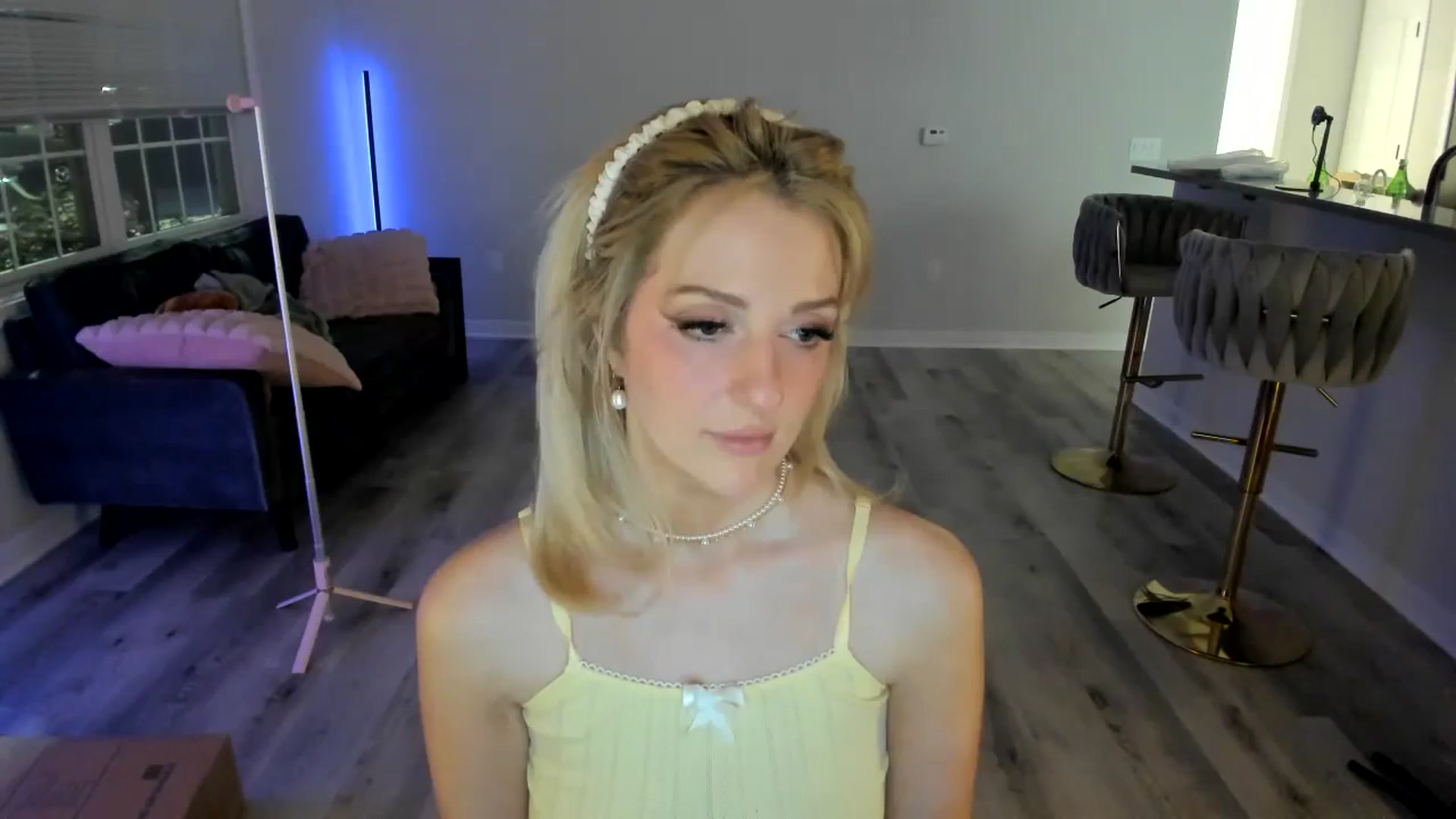 Gallery image thumbnail from Locktober's myfreecams stream on, 10/24/2024, 07:39 image 18 of 20