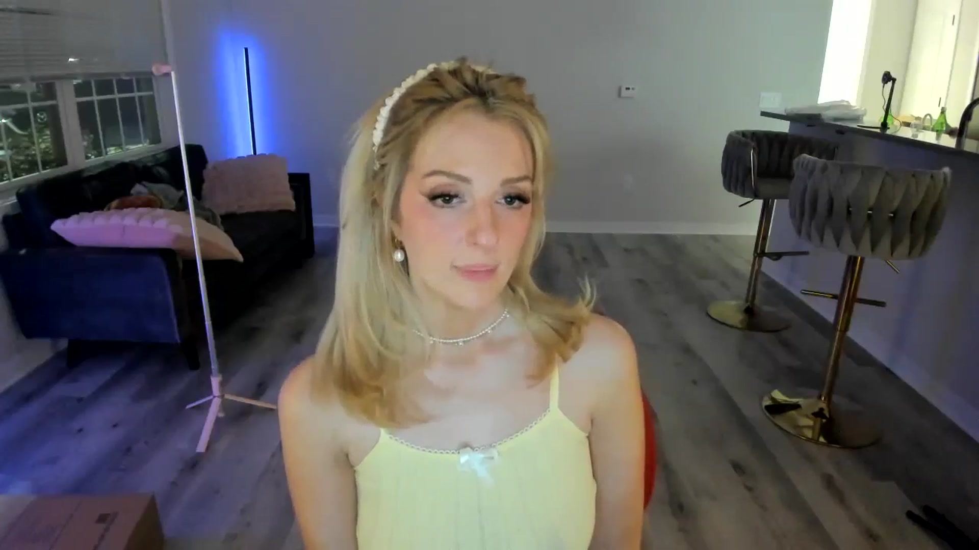 Gallery image thumbnail from Locktober's myfreecams stream on, 10/24/2024, 07:39 image 4 of 20