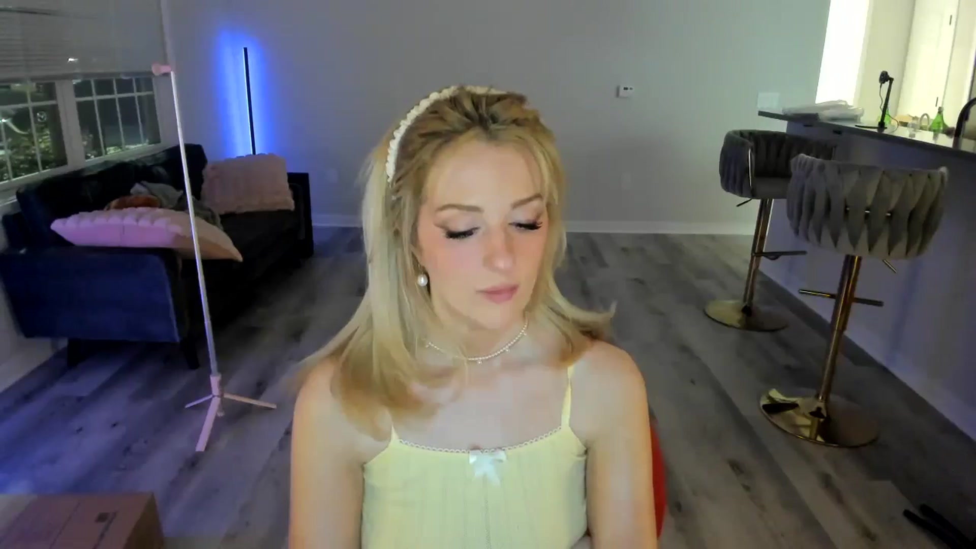 Gallery image thumbnail from Locktober's myfreecams stream on, 10/24/2024, 07:39 image 15 of 20