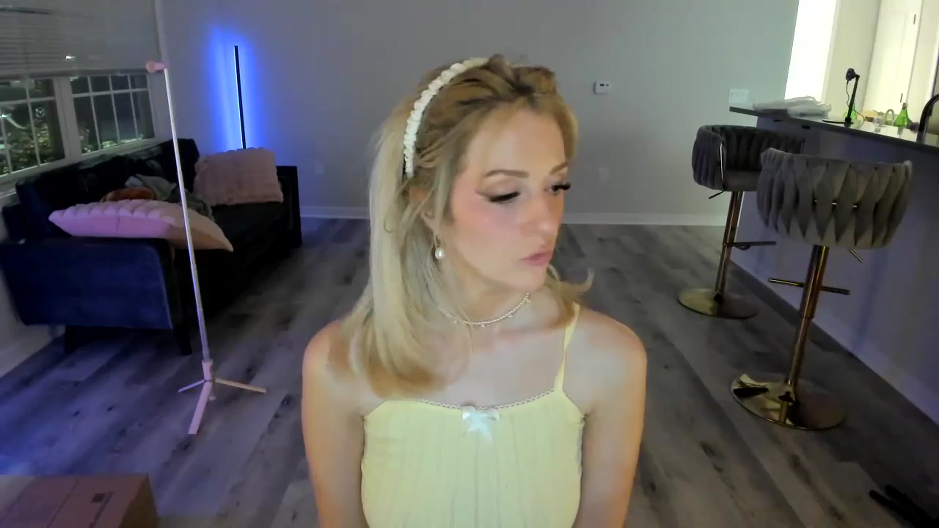 Gallery image thumbnail from Locktober's myfreecams stream on, 10/24/2024, 07:39 image 16 of 20