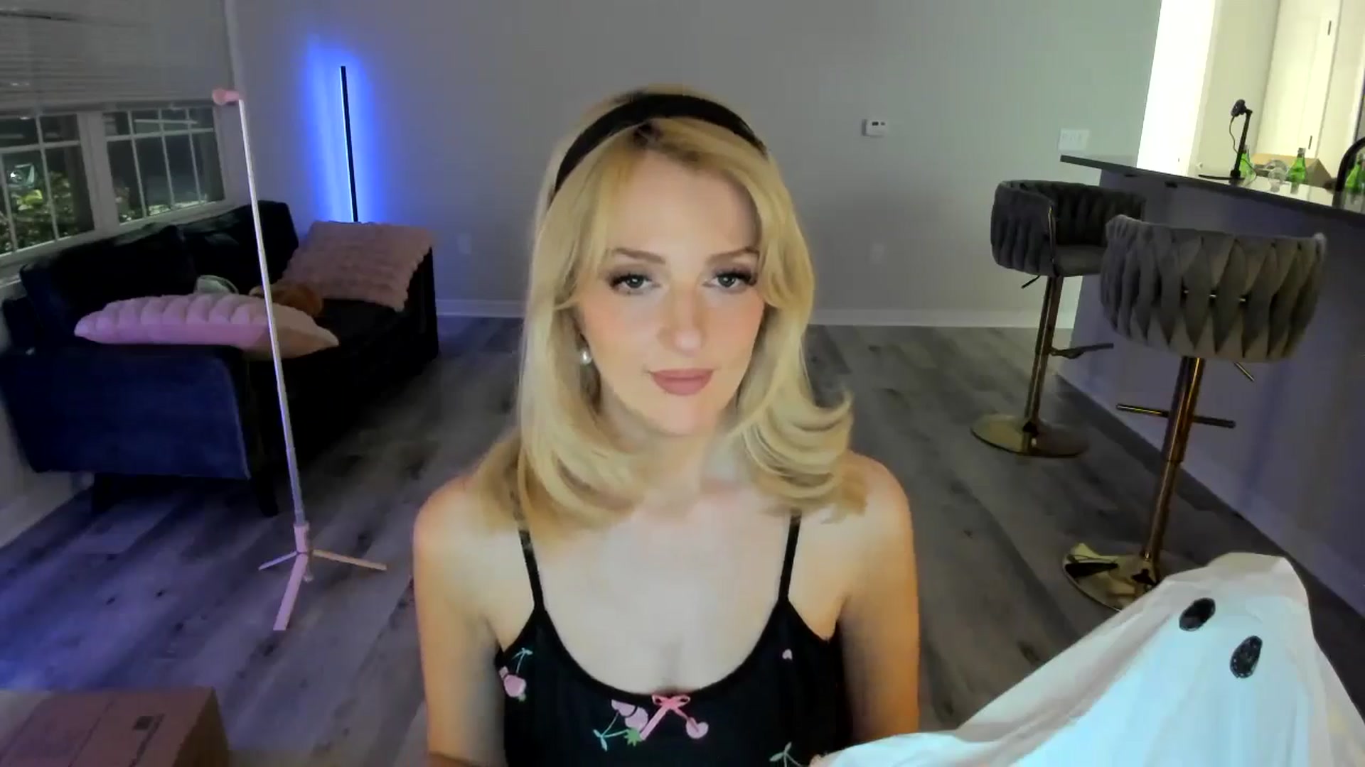 Gallery image thumbnail from Locktober's myfreecams stream on, 10/25/2024, 07:48 image 20 of 20