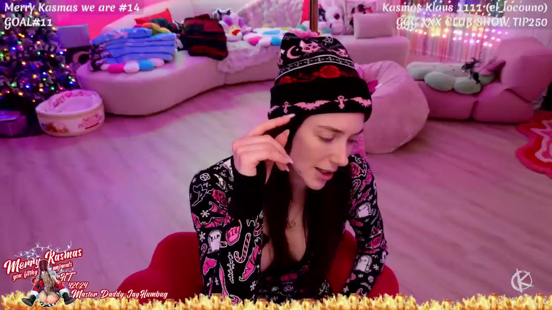 Gallery image thumbnail from LocosFuckDoll's myfreecams stream on, 12/24/2025, 05:30 image 3 of 20
