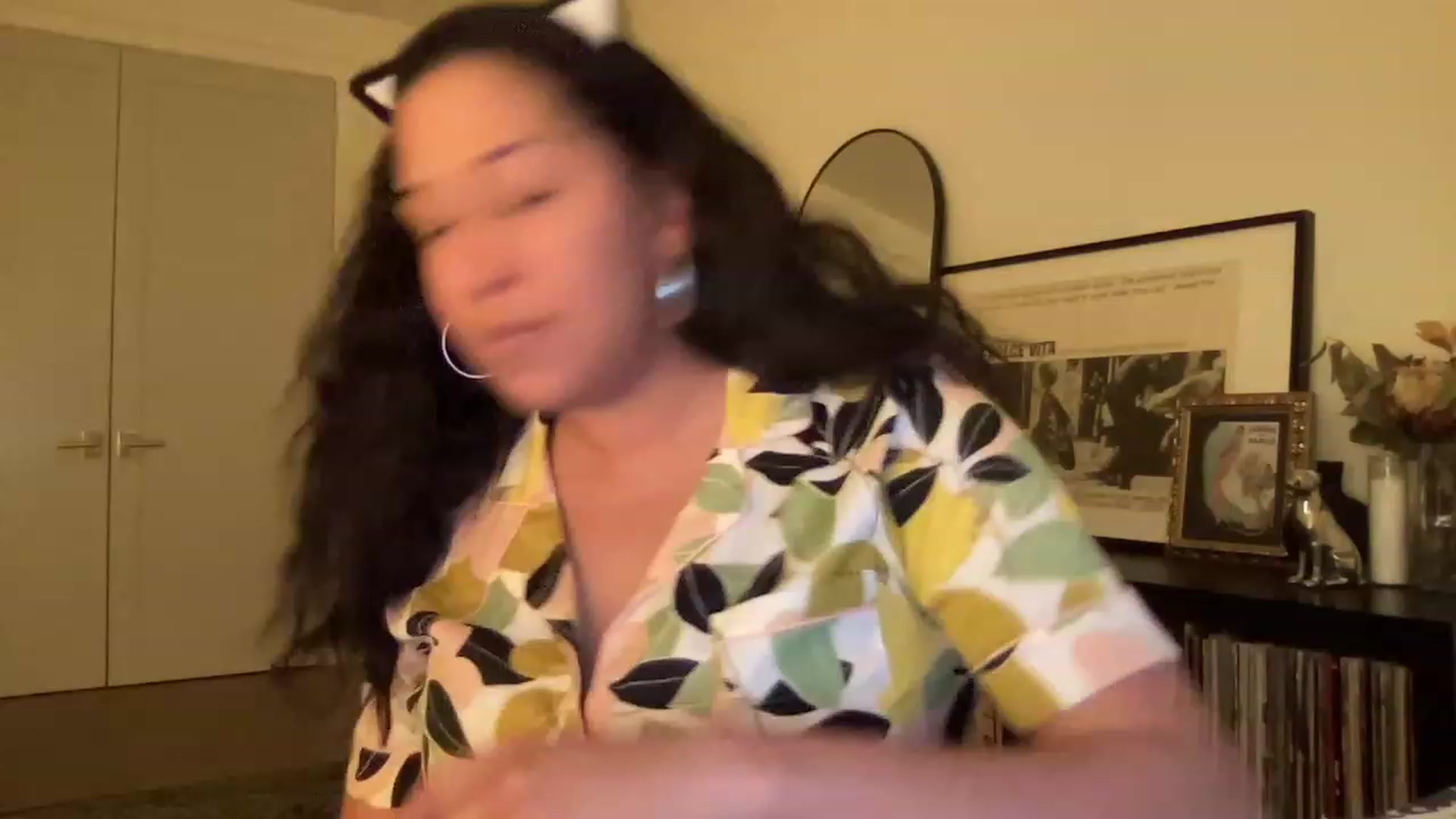 Gallery image thumbnail from LofiLola's myfreecams stream on, 03/21/2023, 23:51 image 9 of 20
