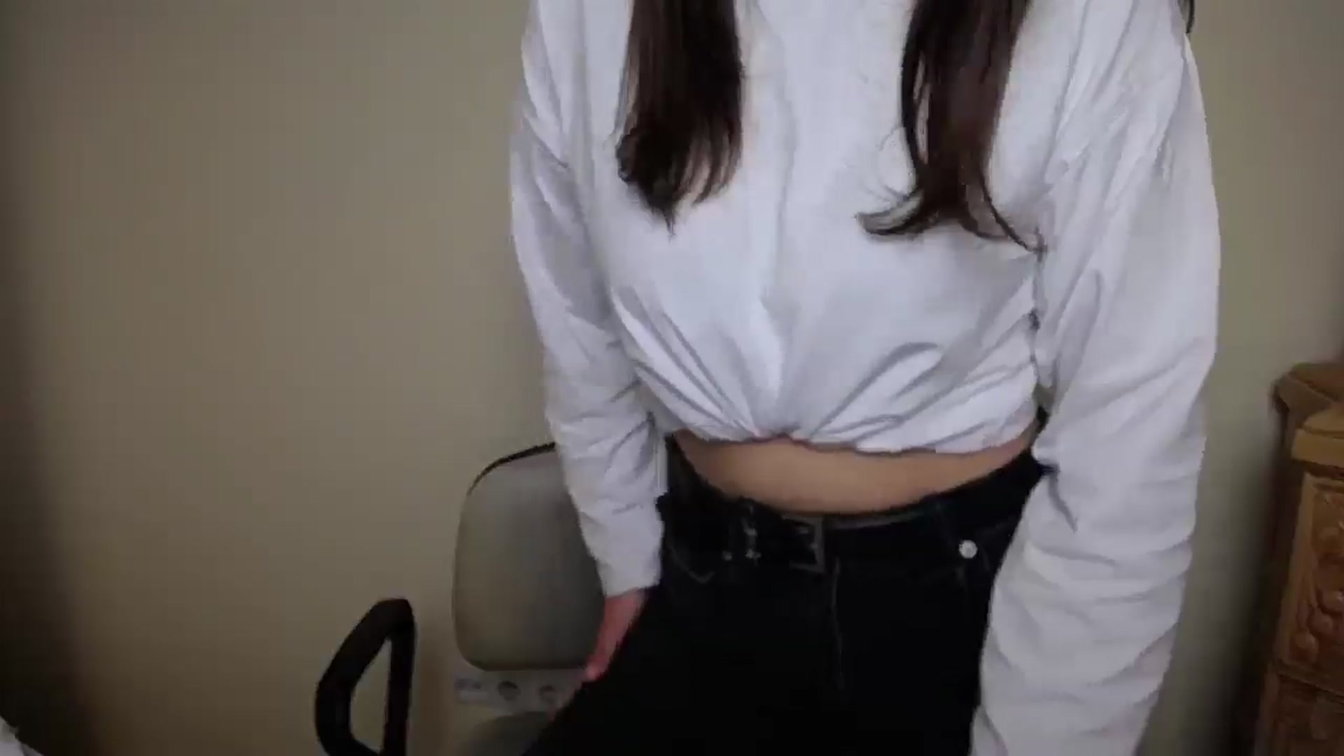 Gallery image thumbnail from LolaAlians_'s myfreecams stream on, 05/28/2025, 16:06 image 12 of 20