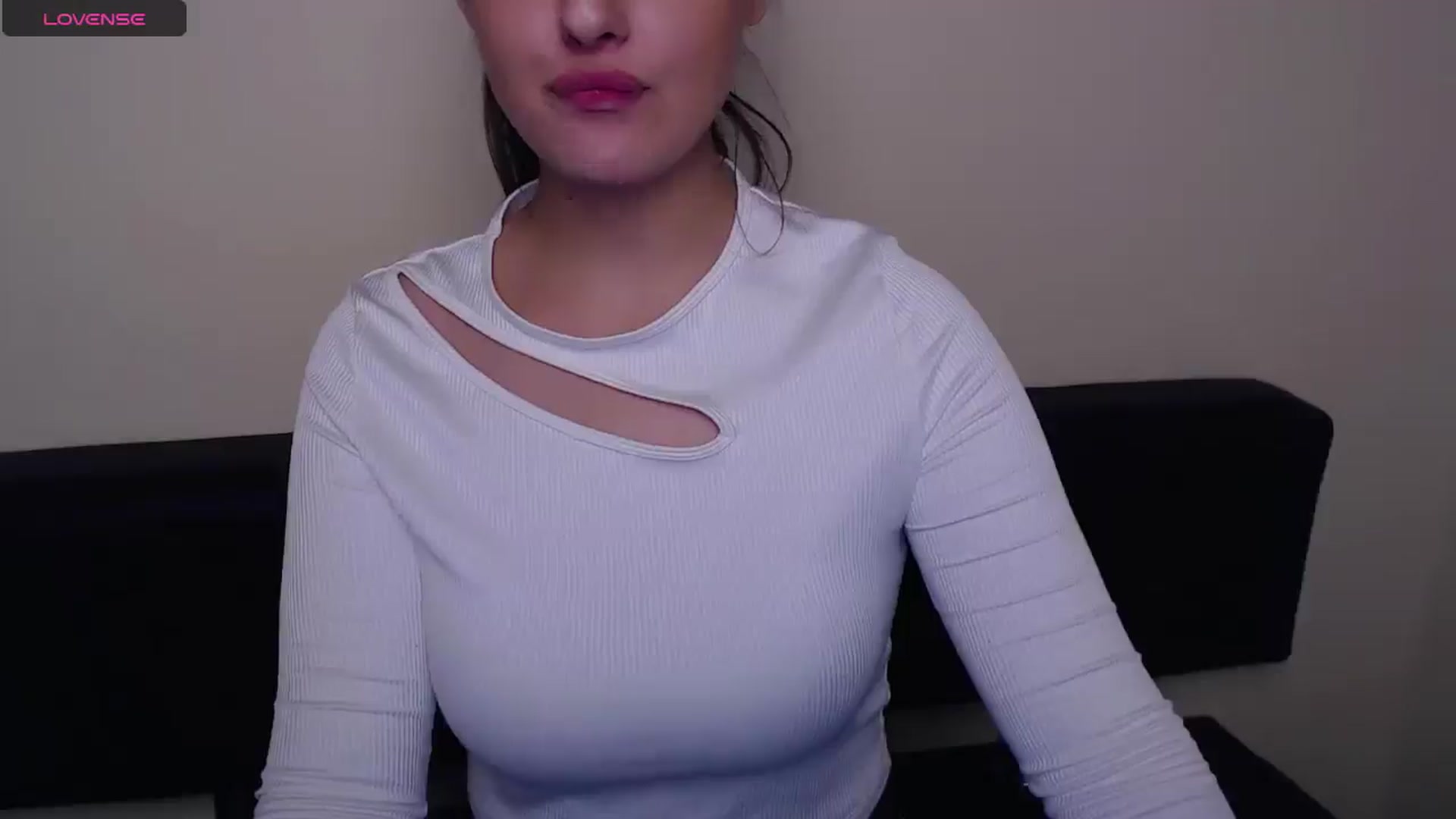 Gallery image thumbnail from LolaAlians_'s myfreecams stream on, 05/29/2025, 09:00 image 3 of 20