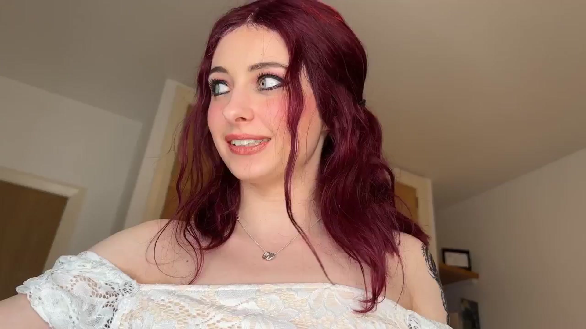 Gallery image thumbnail from LolaBelleRey's myfreecams stream on, 04/27/2024, 12:16 image 20 of 20