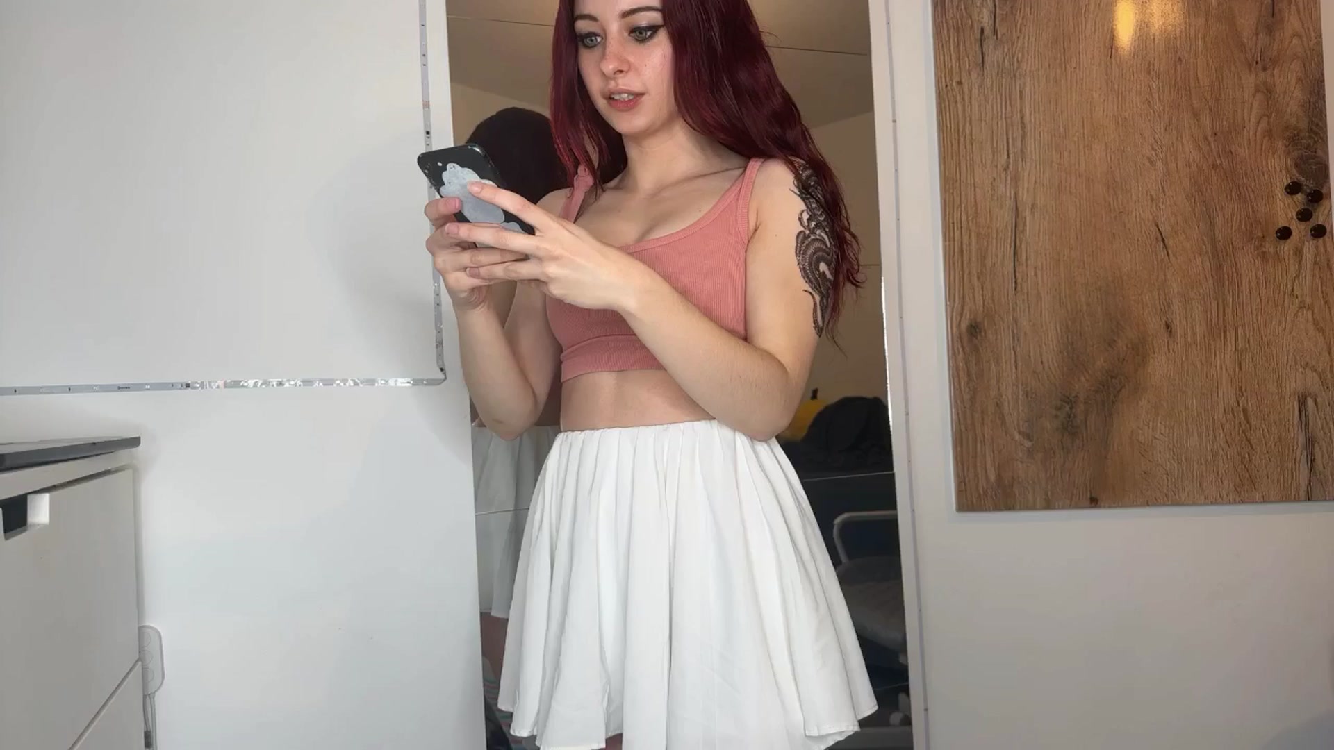Gallery image thumbnail from LolaBelleRey's myfreecams stream on, 03/16/2025, 06:38 image 7 of 20