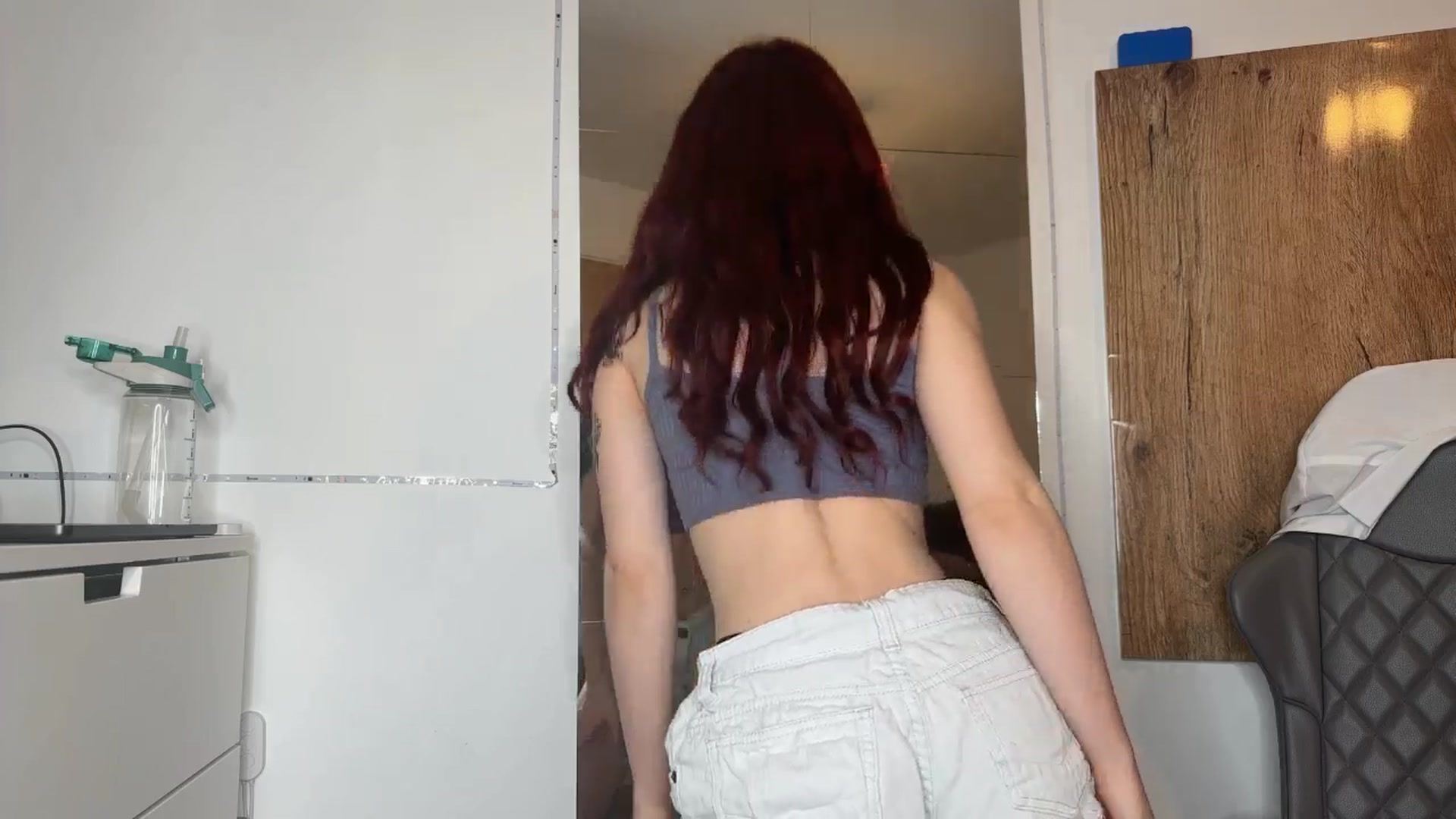 Gallery image thumbnail from LolaBelleRey's myfreecams stream on, 04/05/2025, 06:30 image 2 of 20