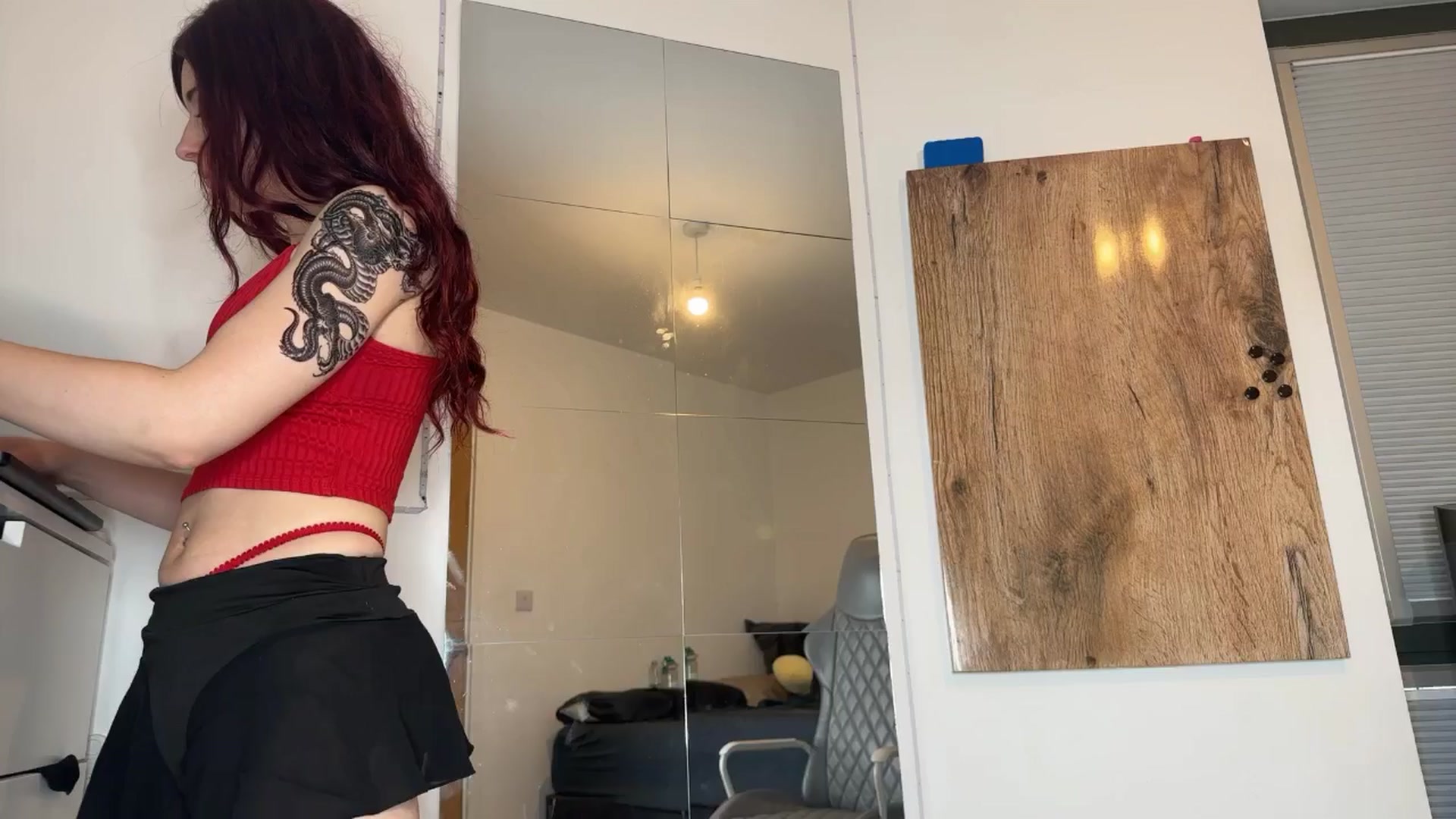 Gallery image thumbnail from LolaBelleRey's myfreecams stream on, 04/12/2025, 07:36 image 20 of 20
