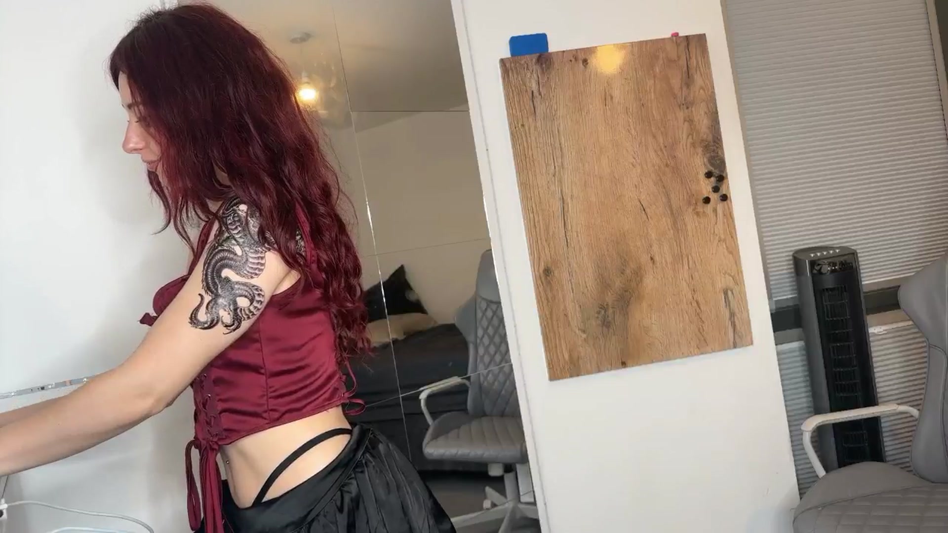 Gallery image thumbnail from LolaBelleRey's myfreecams stream on, 04/26/2025, 04:47 image 19 of 20