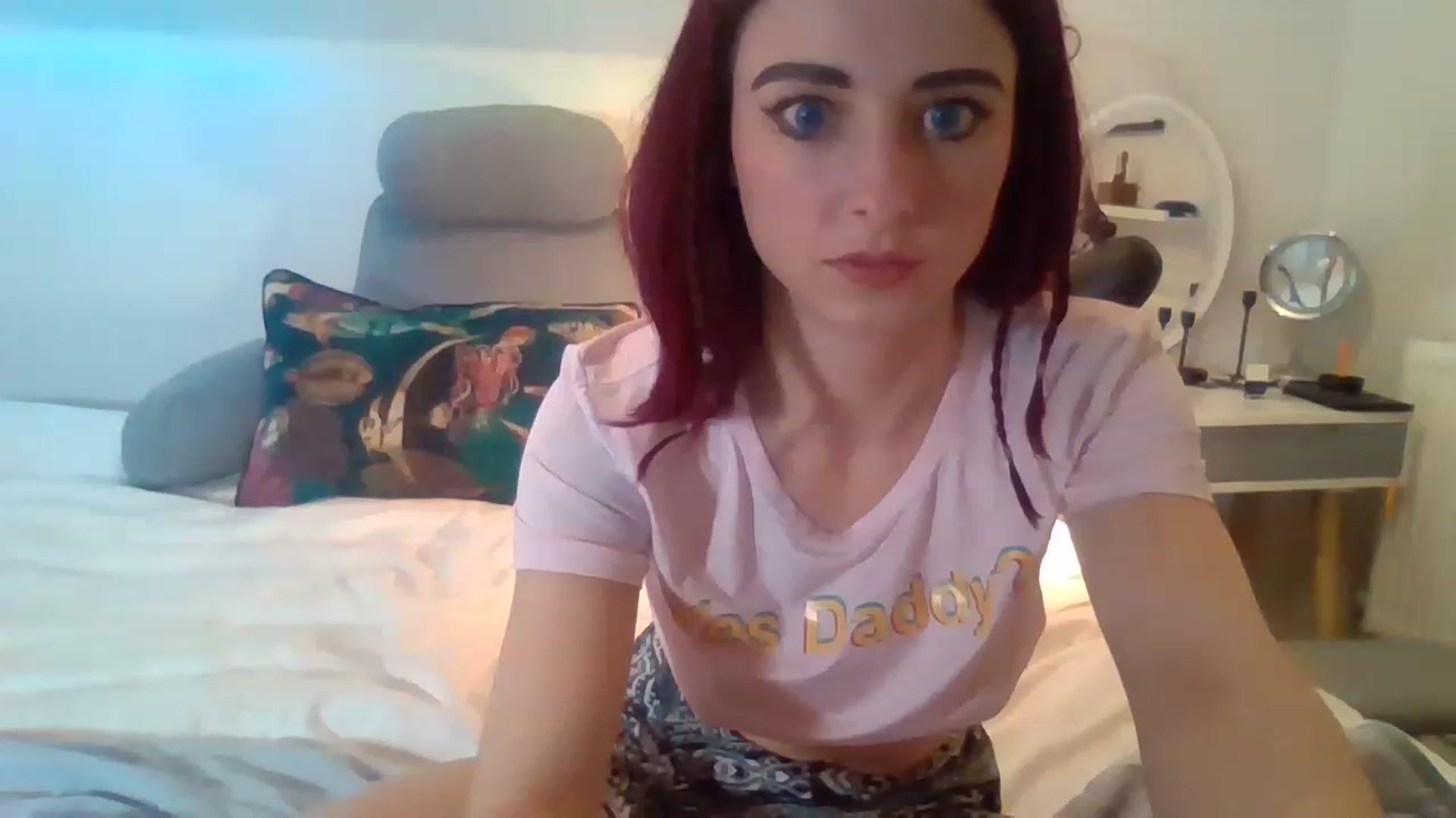 Gallery image thumbnail from LolaBunnybun's myfreecams stream on, 12/03/2022, 24:22 image 4 of 20