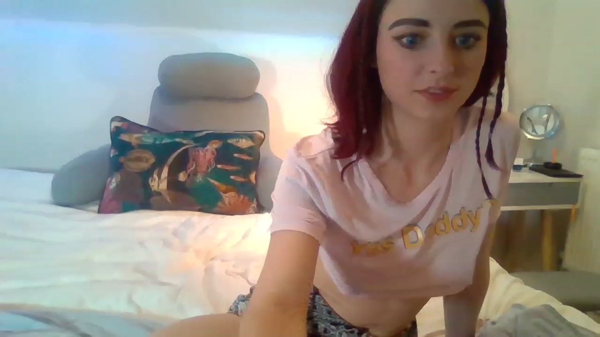 Gallery image thumbnail from LolaBunnybun's myfreecams stream on, 12/03/2022, 24:22 image 6 of 20