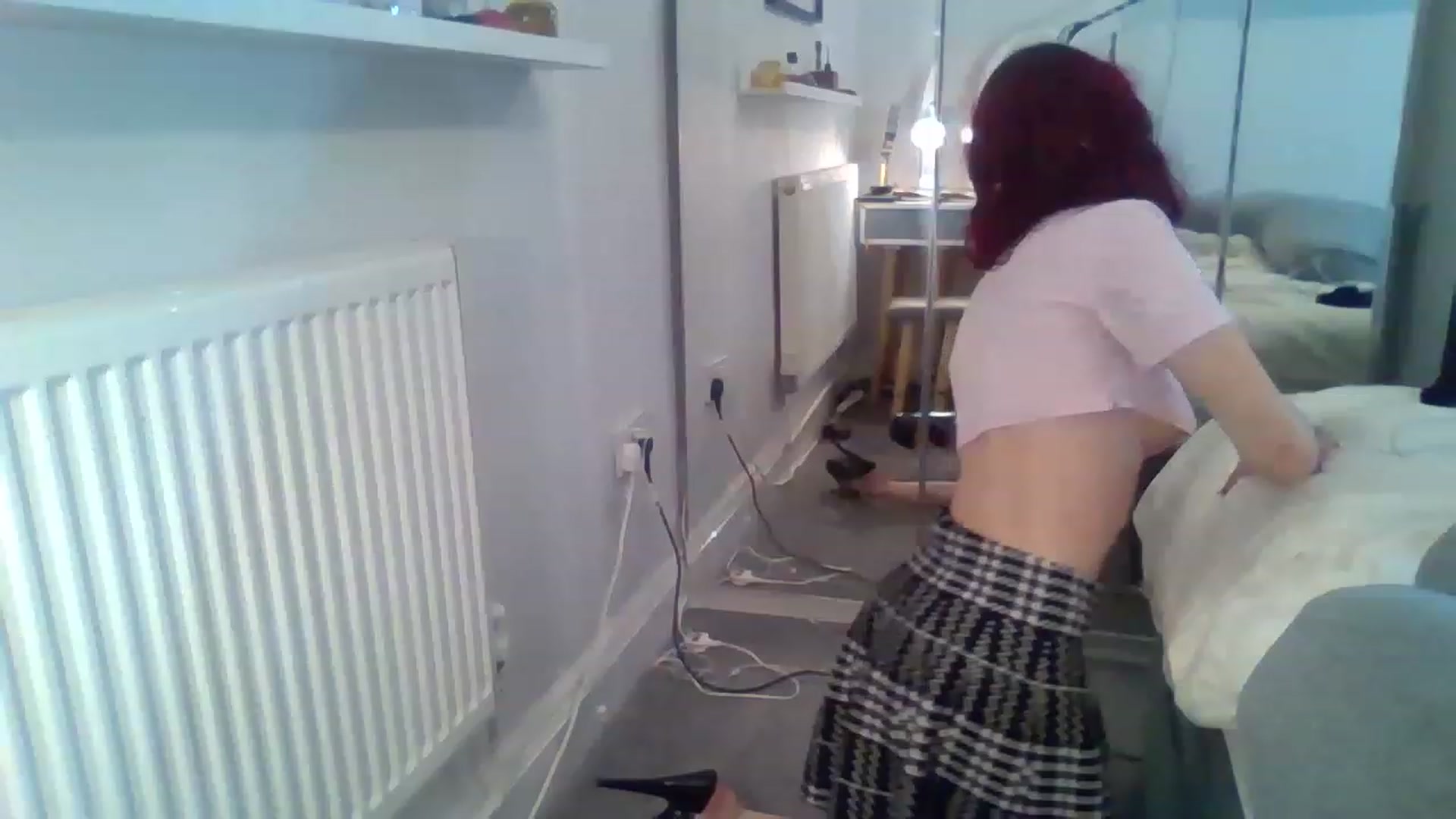 Gallery image thumbnail from LolaBunnybun's myfreecams stream on, 12/04/2022, 08:44 image 6 of 20