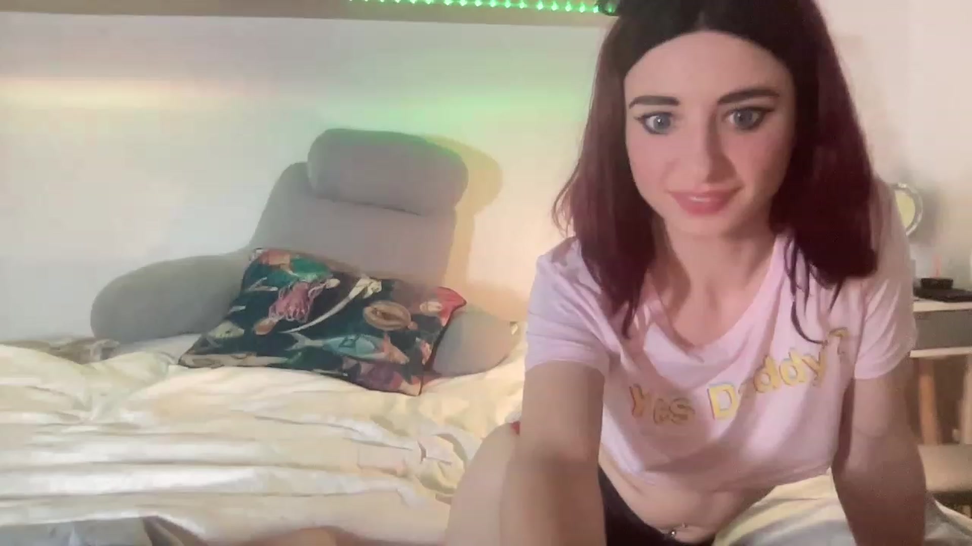Gallery image thumbnail from LolaBunnybun's myfreecams stream on, 12/07/2022, 02:59 image 5 of 20