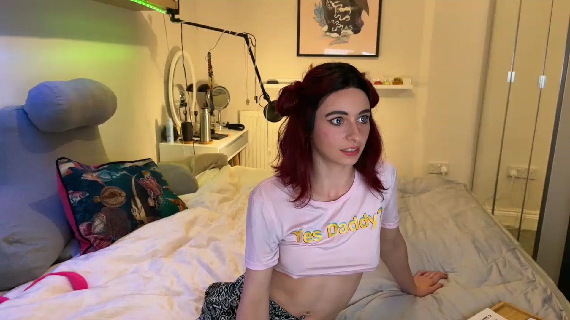 Gallery image thumbnail from LolaBunnybun's myfreecams stream on, 12/09/2022, 23:53 image 1 of 20