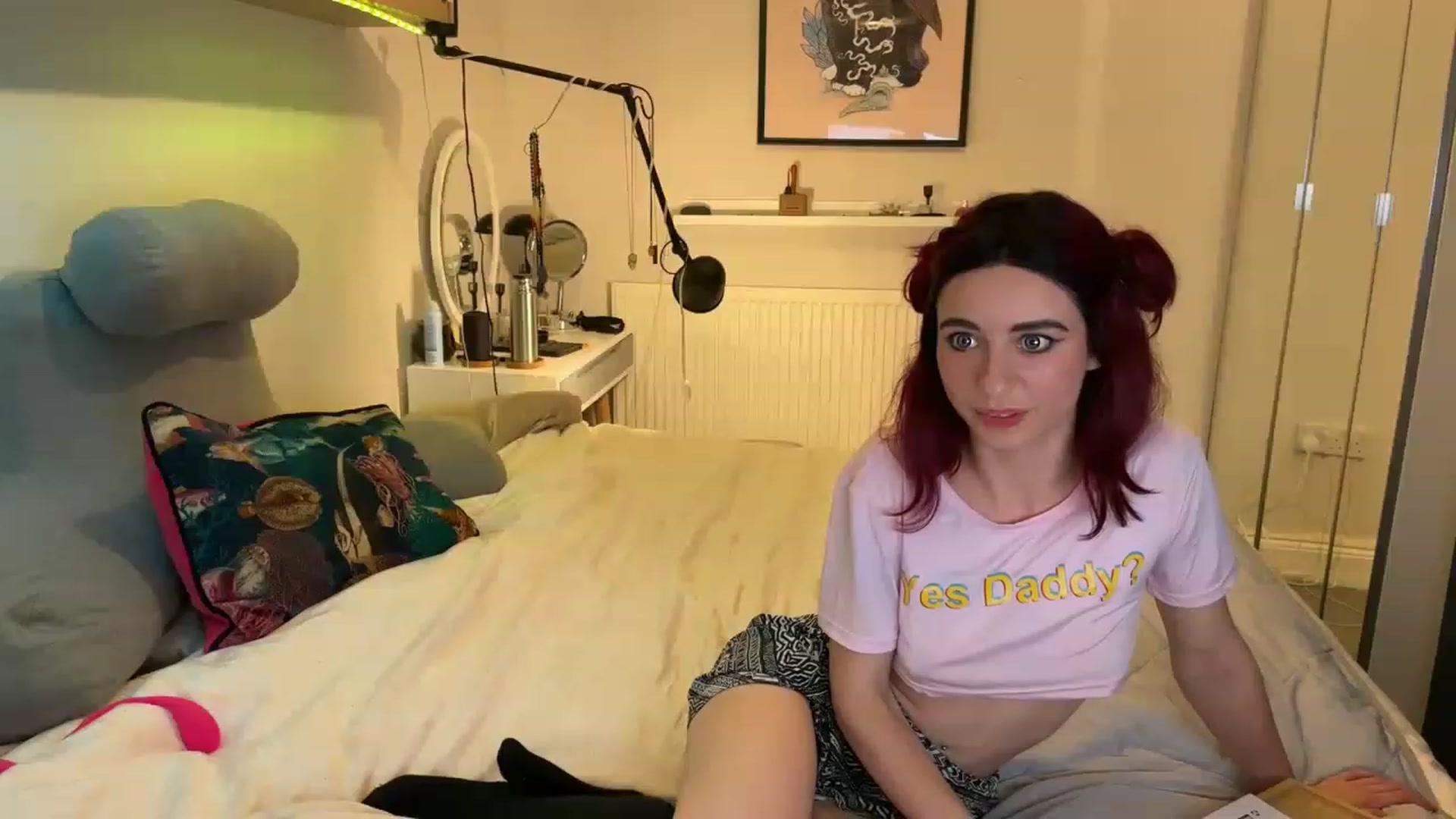 Gallery image thumbnail from LolaBunnybun's myfreecams stream on, 12/09/2022, 23:53 image 10 of 20