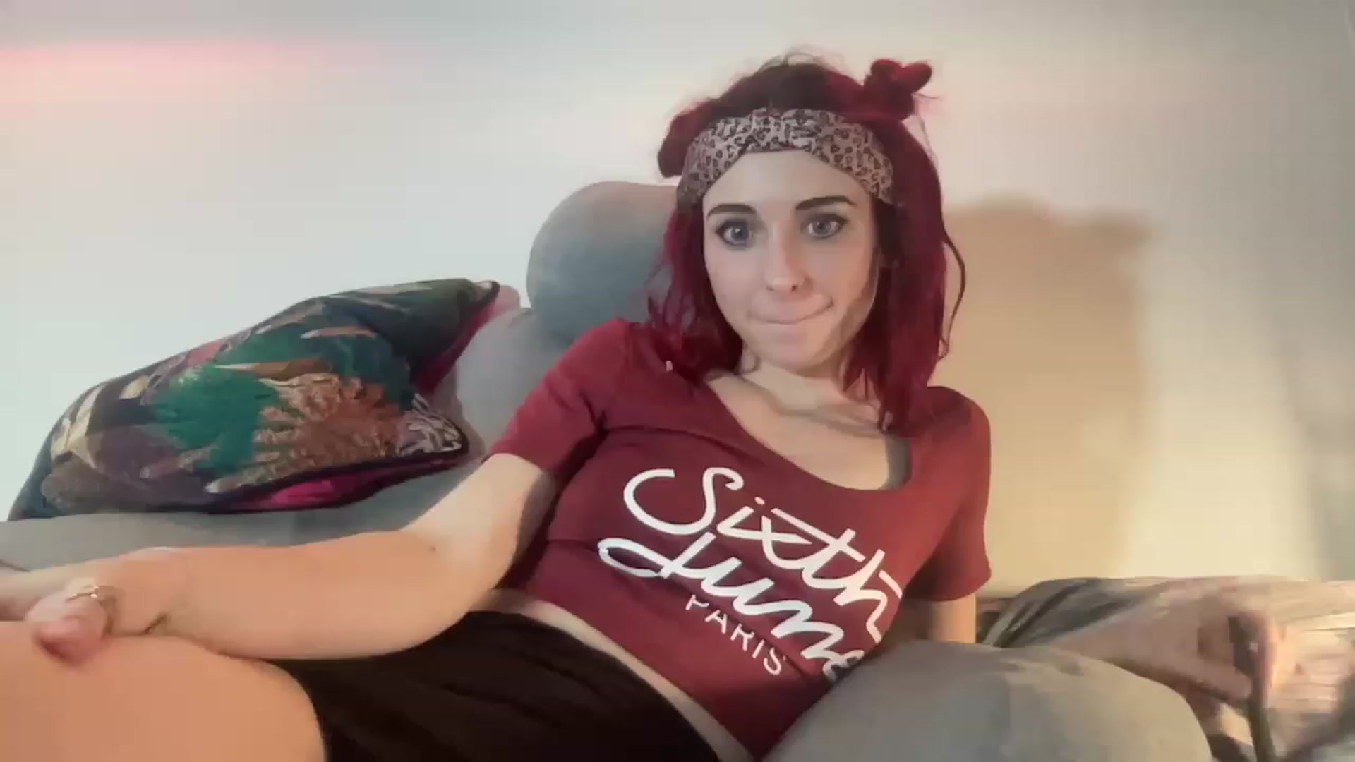 Gallery image thumbnail from LolaBunnybun's myfreecams stream on, 03/19/2023, 01:57 image 20 of 20