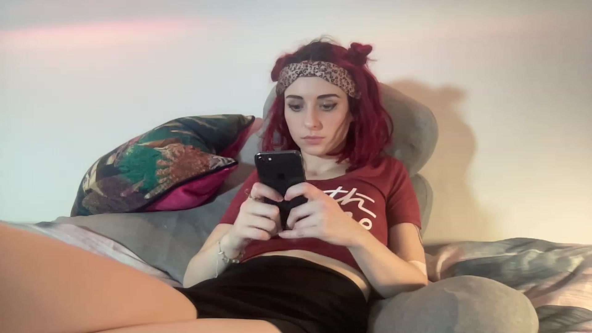 Gallery image thumbnail from LolaBunnybun's myfreecams stream on, 03/19/2023, 01:57 image 18 of 20