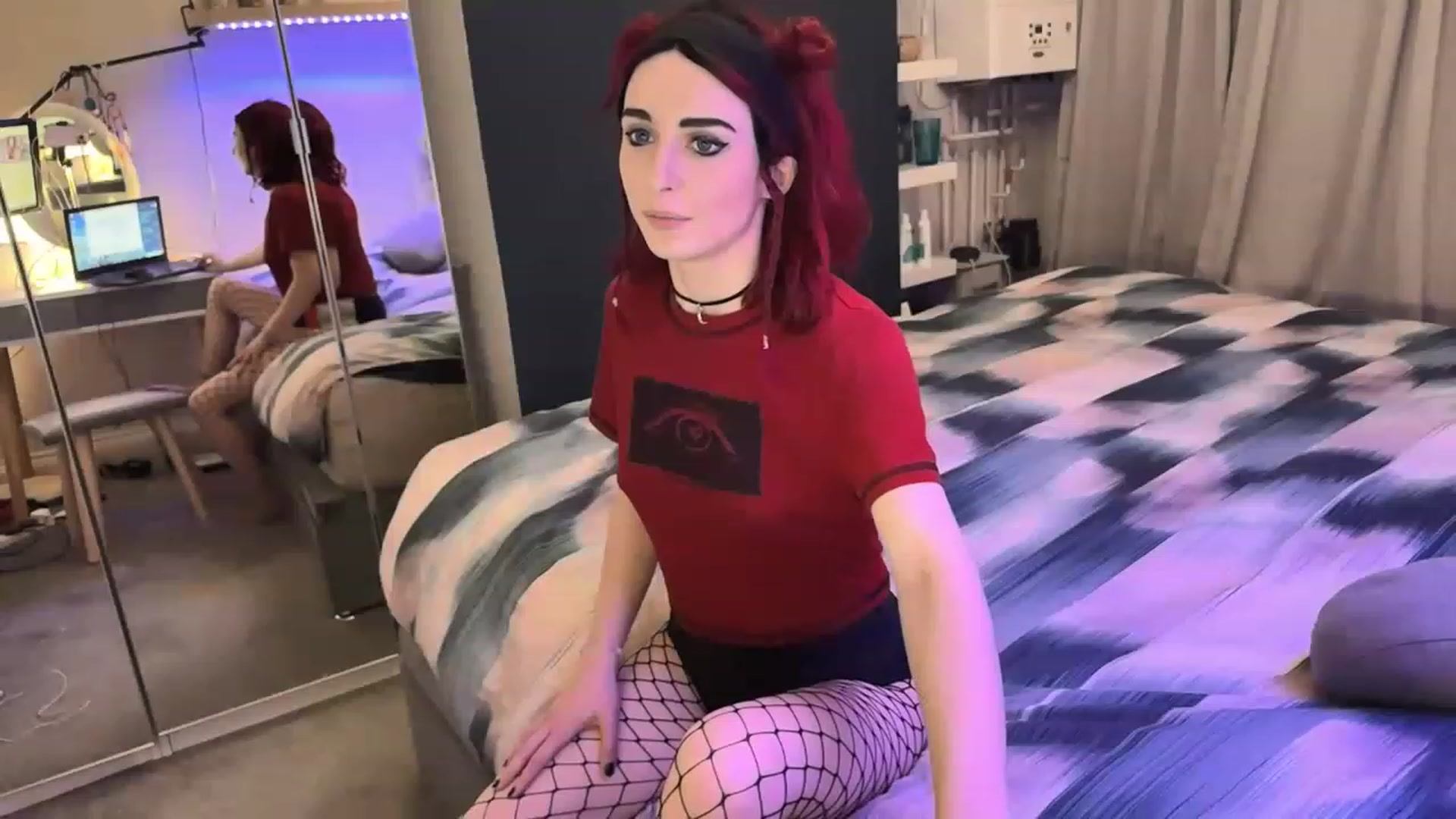Gallery image thumbnail from LolaBunnybun's myfreecams stream on, 03/29/2023, 20:02 image 15 of 20