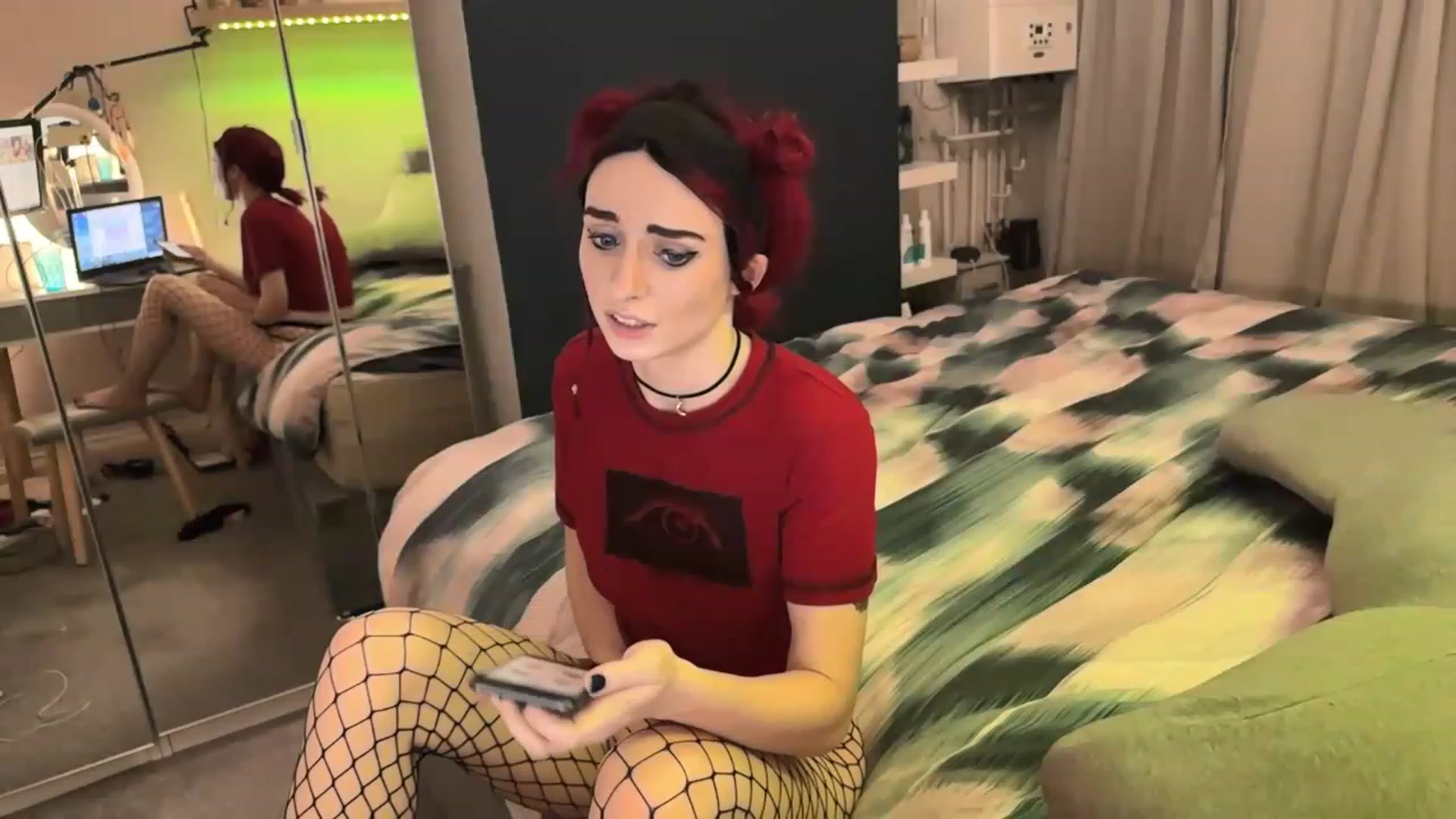 Gallery image thumbnail from LolaBunnybun's myfreecams stream on, 03/29/2023, 21:12 image 2 of 20